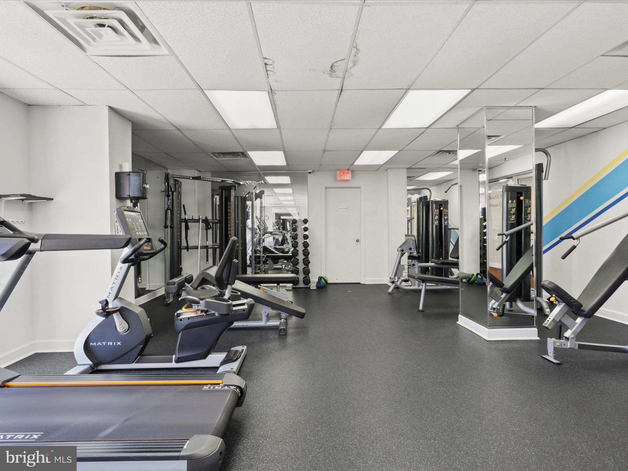 MARINA TOWERS - Residential