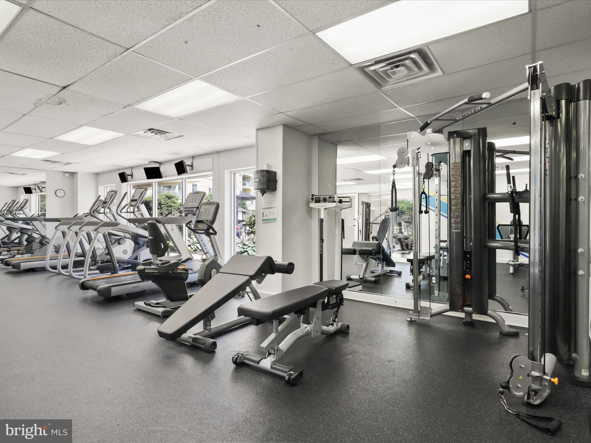 MARINA TOWERS - Residential