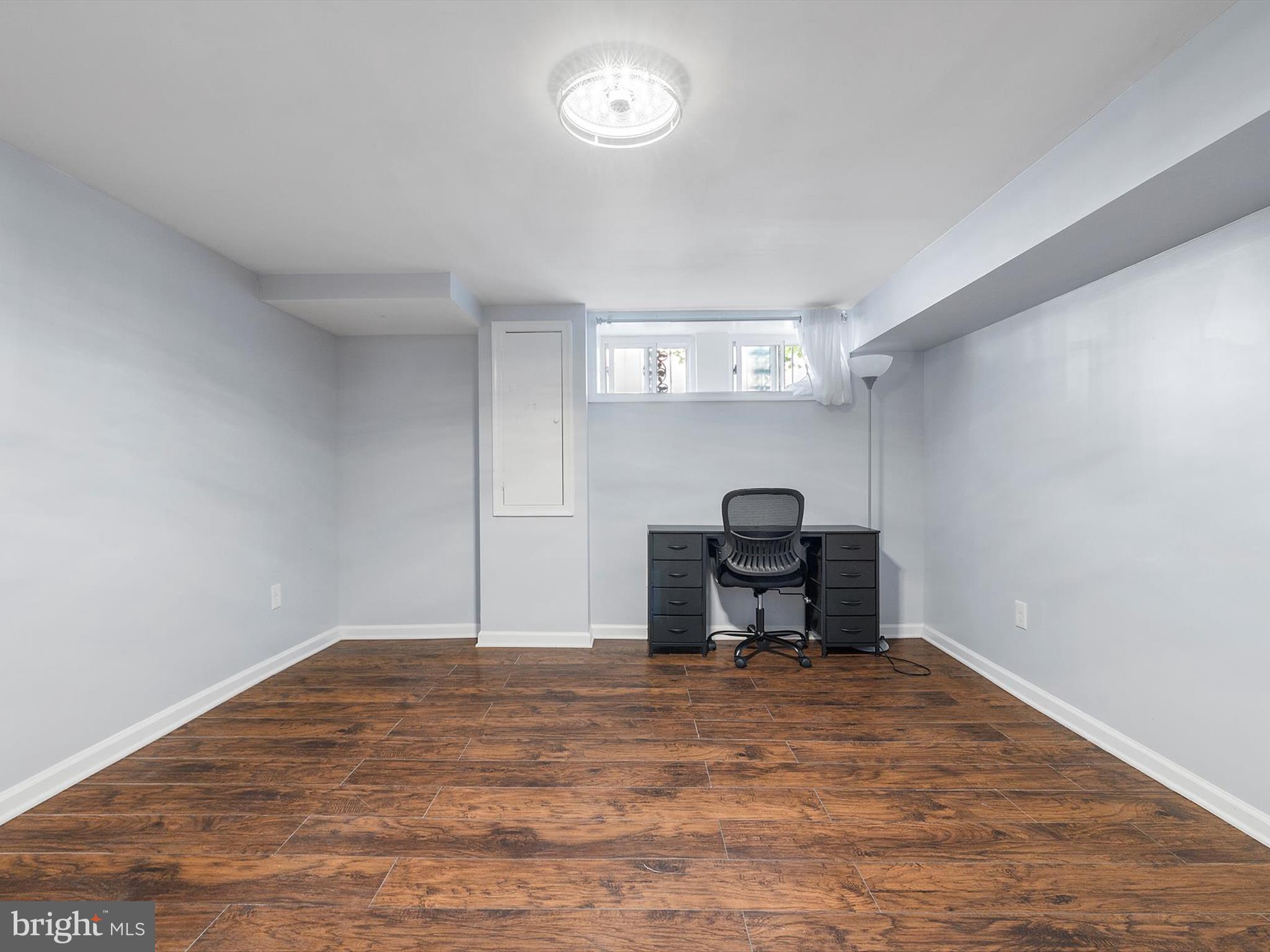 LITTLE ITALY - Residential Lease