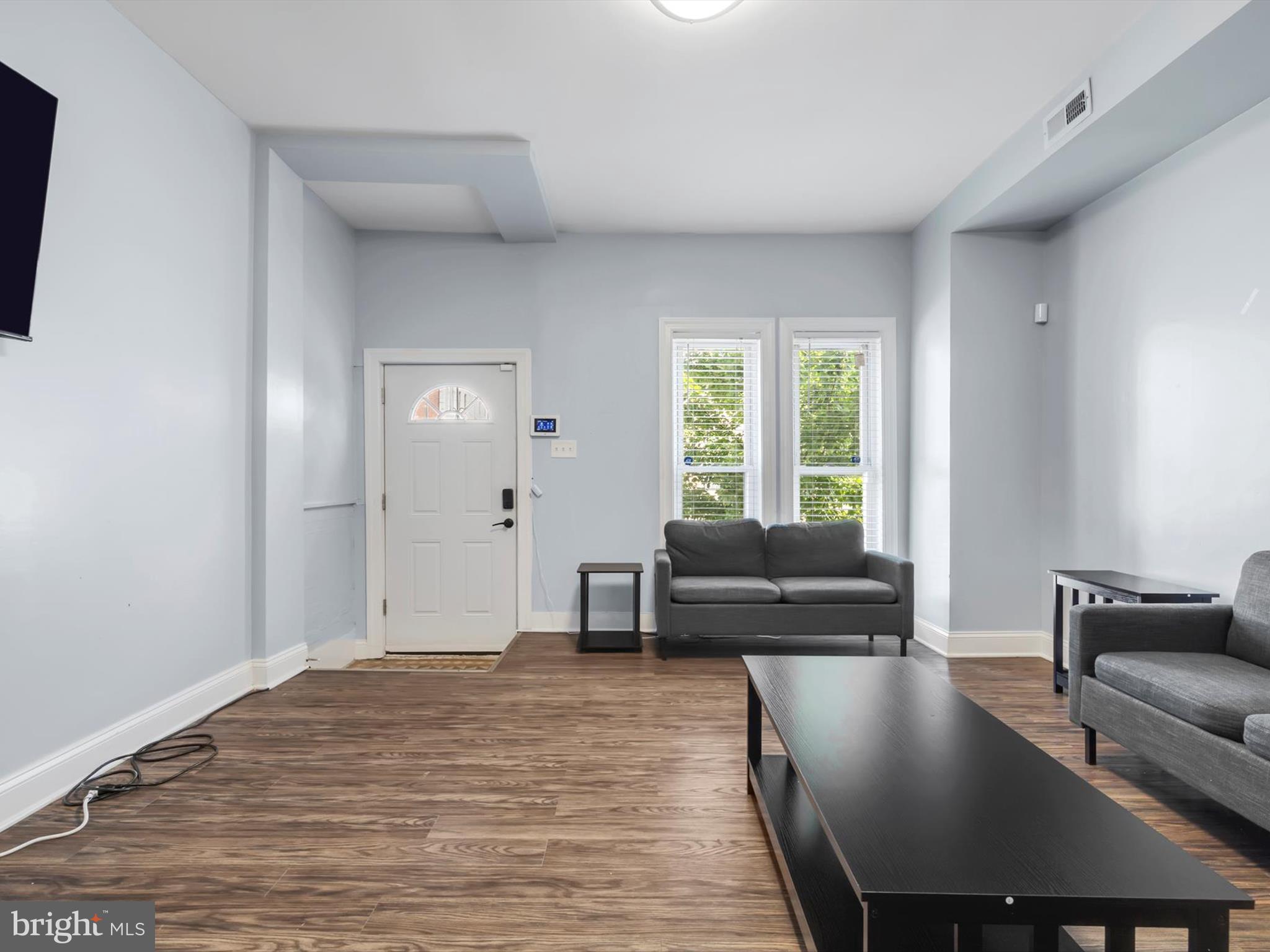 LITTLE ITALY - Residential Lease