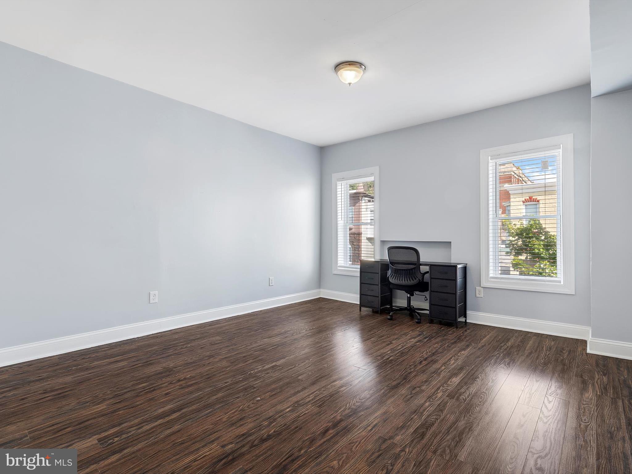 LITTLE ITALY - Residential Lease