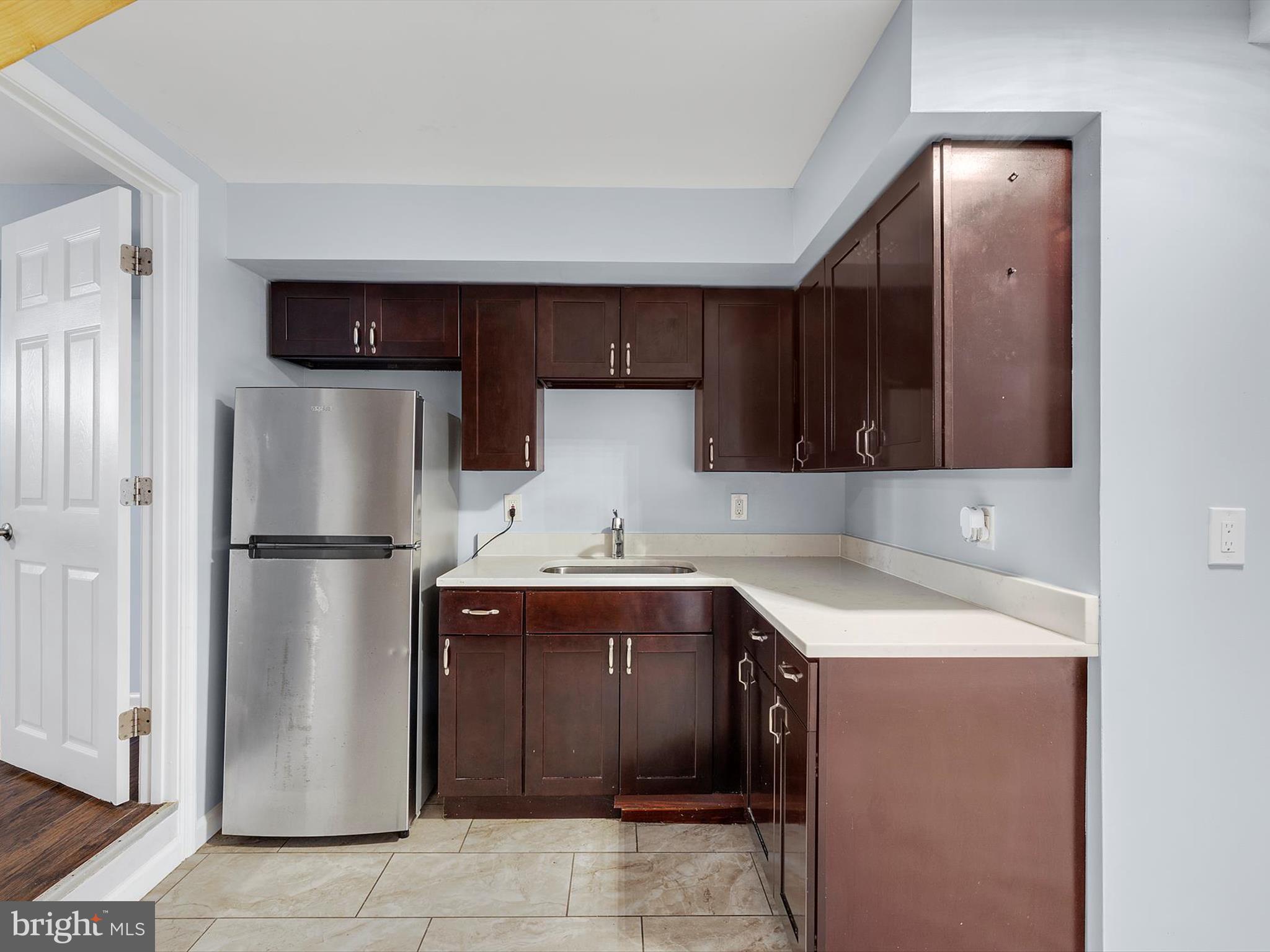 LITTLE ITALY - Residential Lease