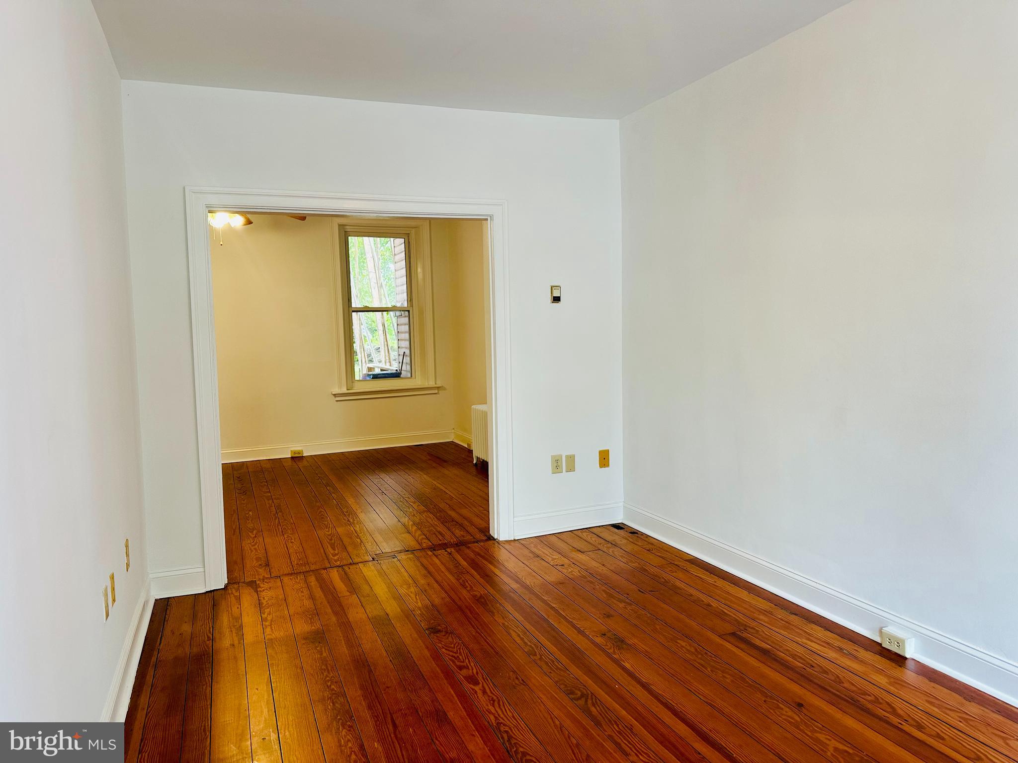 131 E ANTIETAM STREET