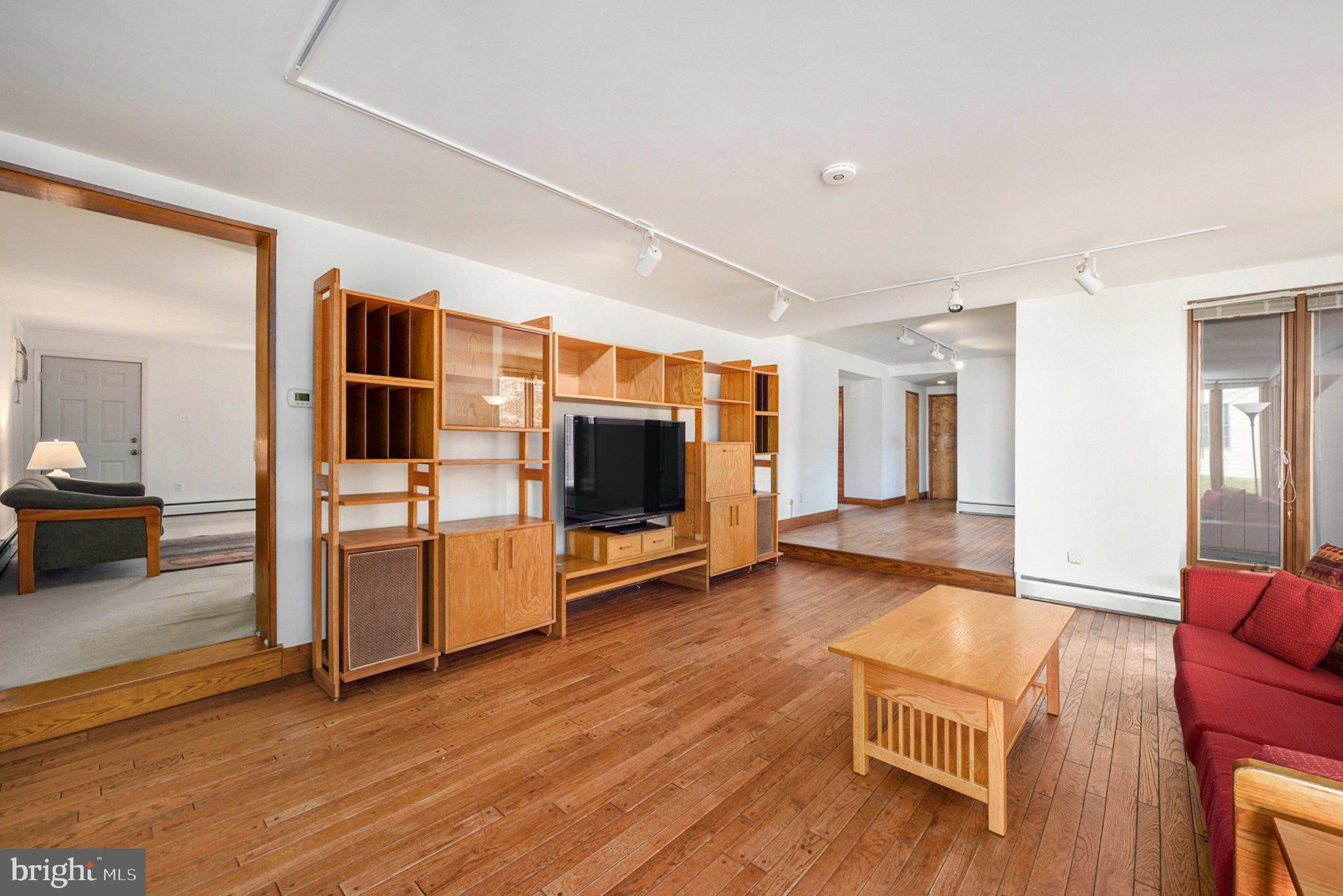 PLYMOUTH MEETING - Residential