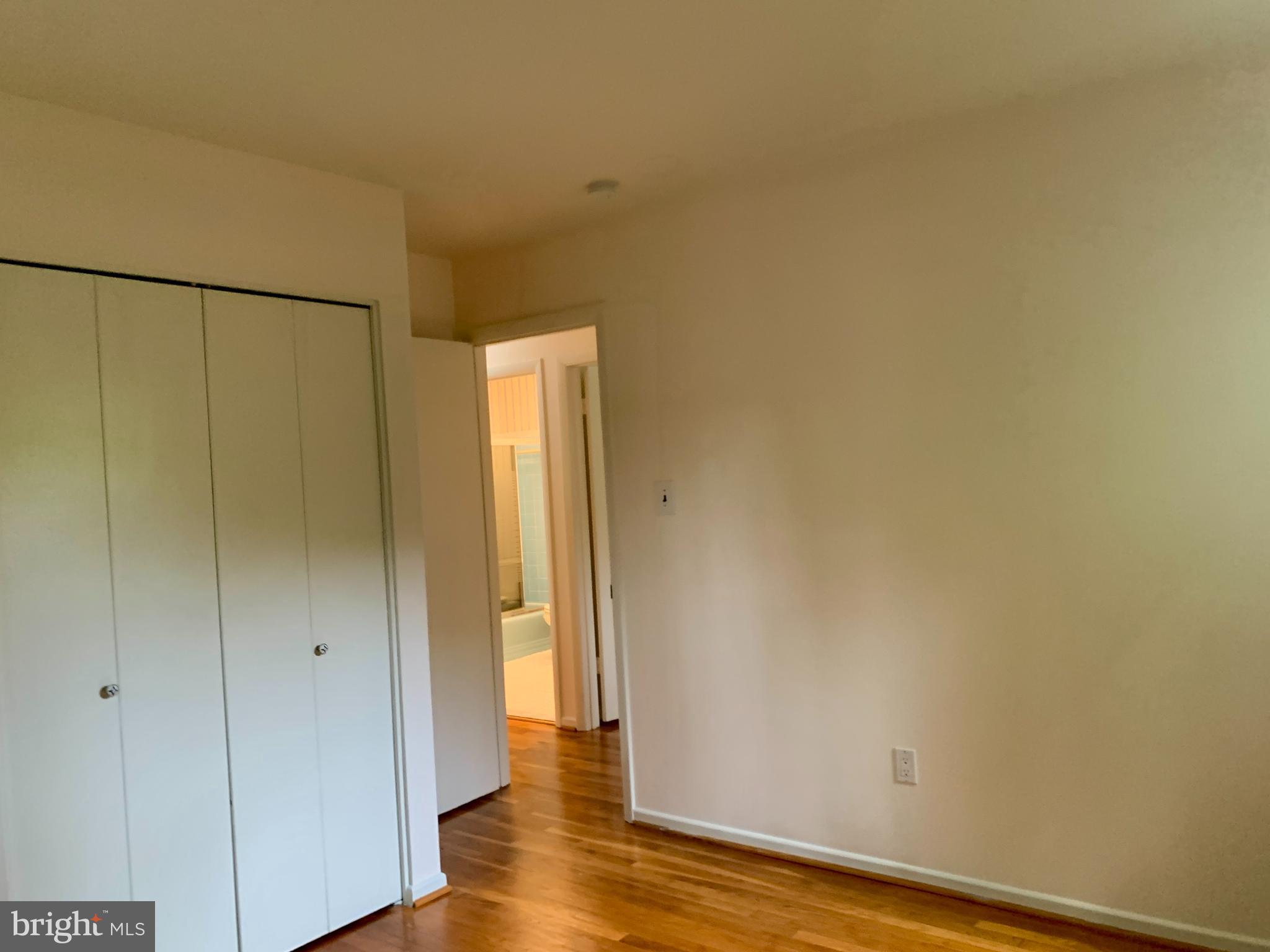 DUNN LORING WOODS - Residential Lease