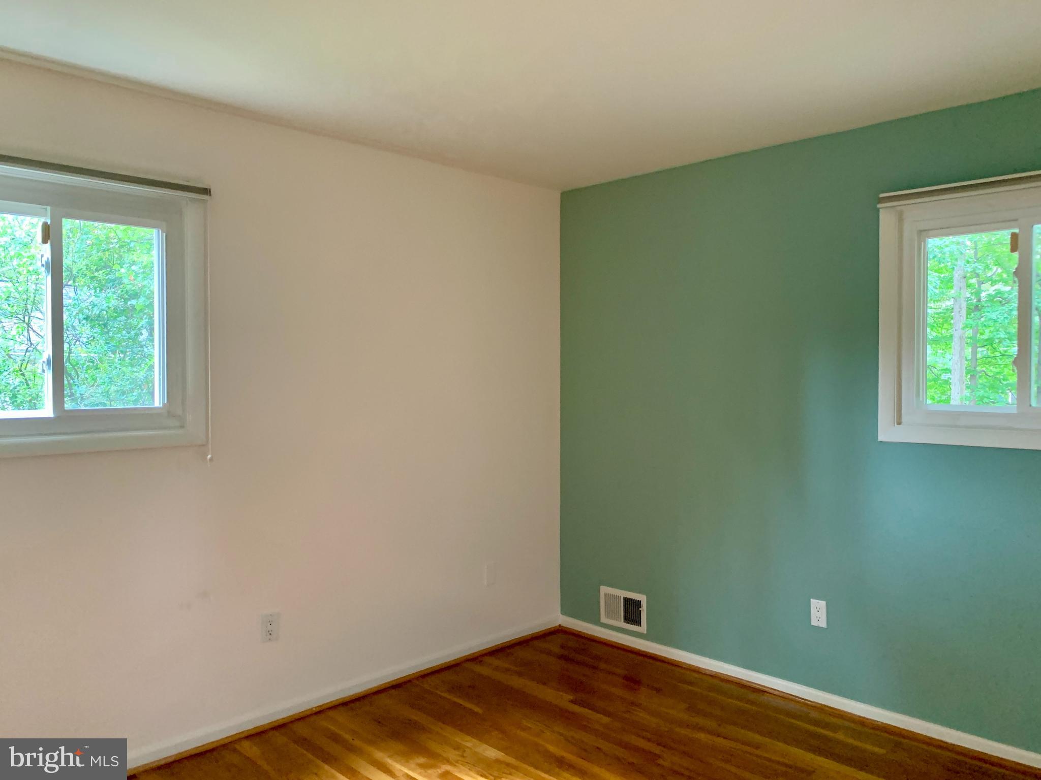 DUNN LORING WOODS - Residential Lease