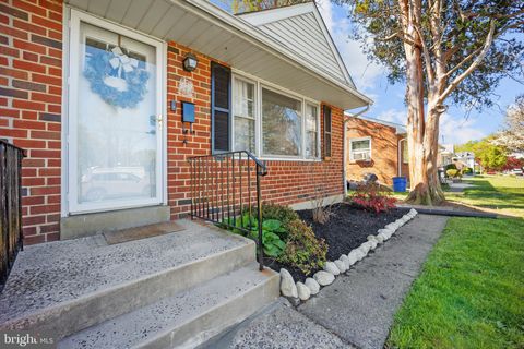 Photo of 608 8th Avenue, FOLSOM, PA 19033 (MLS # PADE2113392)