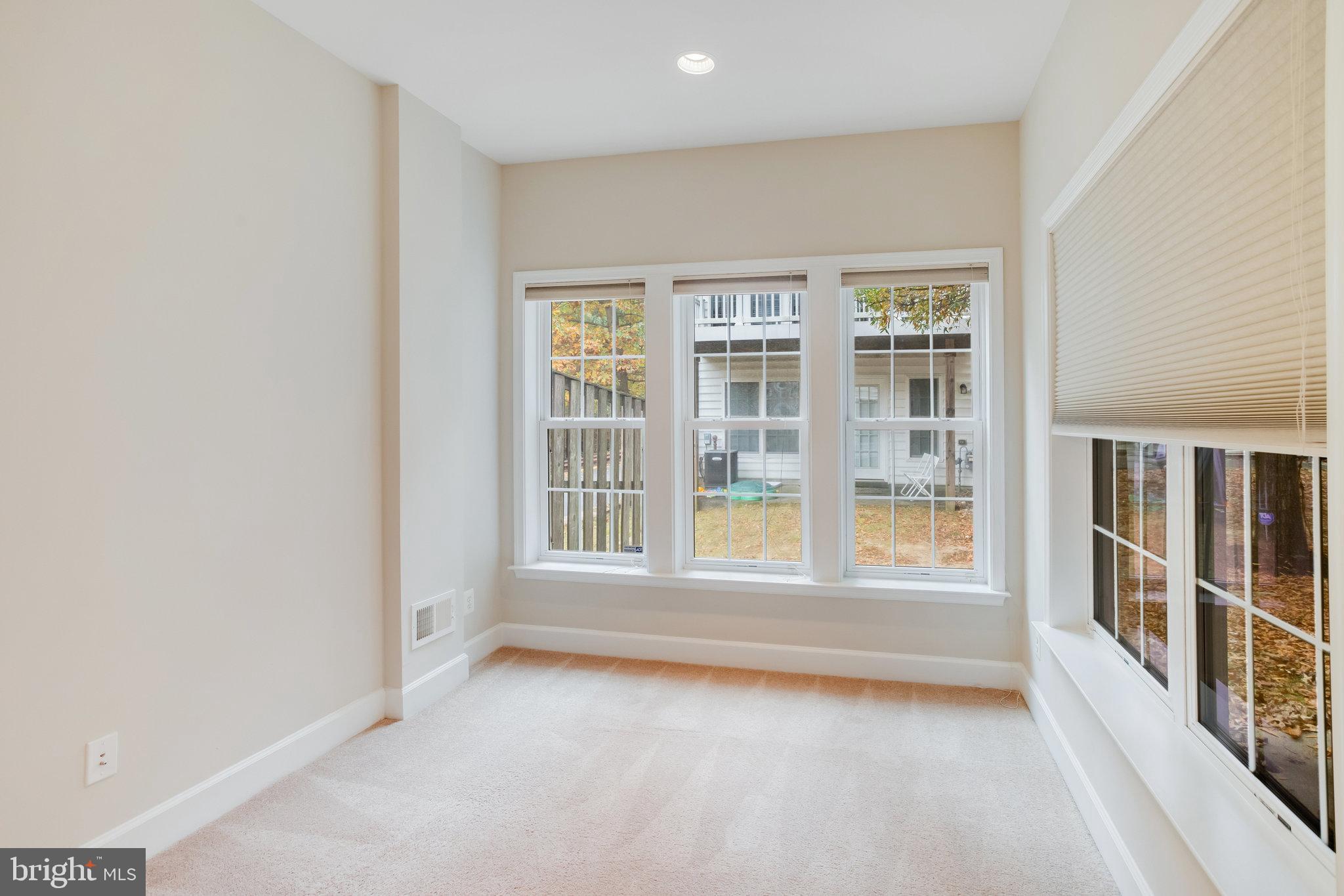 POTOMAC CLUB - Residential Lease