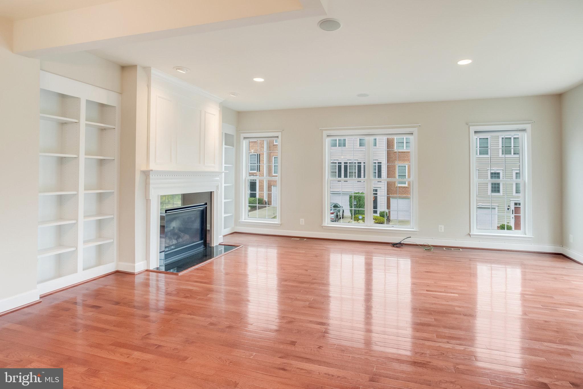 POTOMAC CLUB - Residential Lease