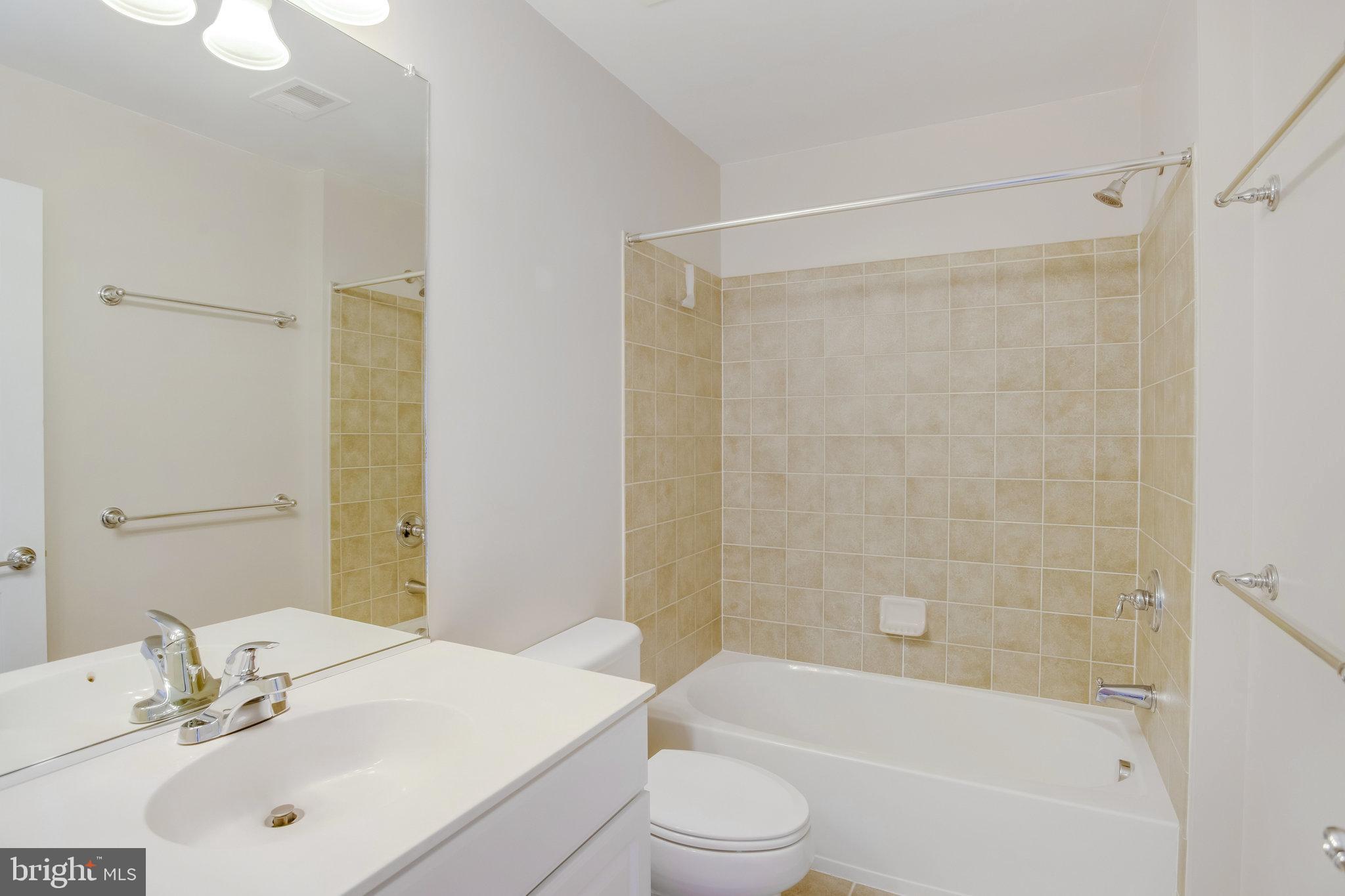 POTOMAC CLUB - Residential Lease