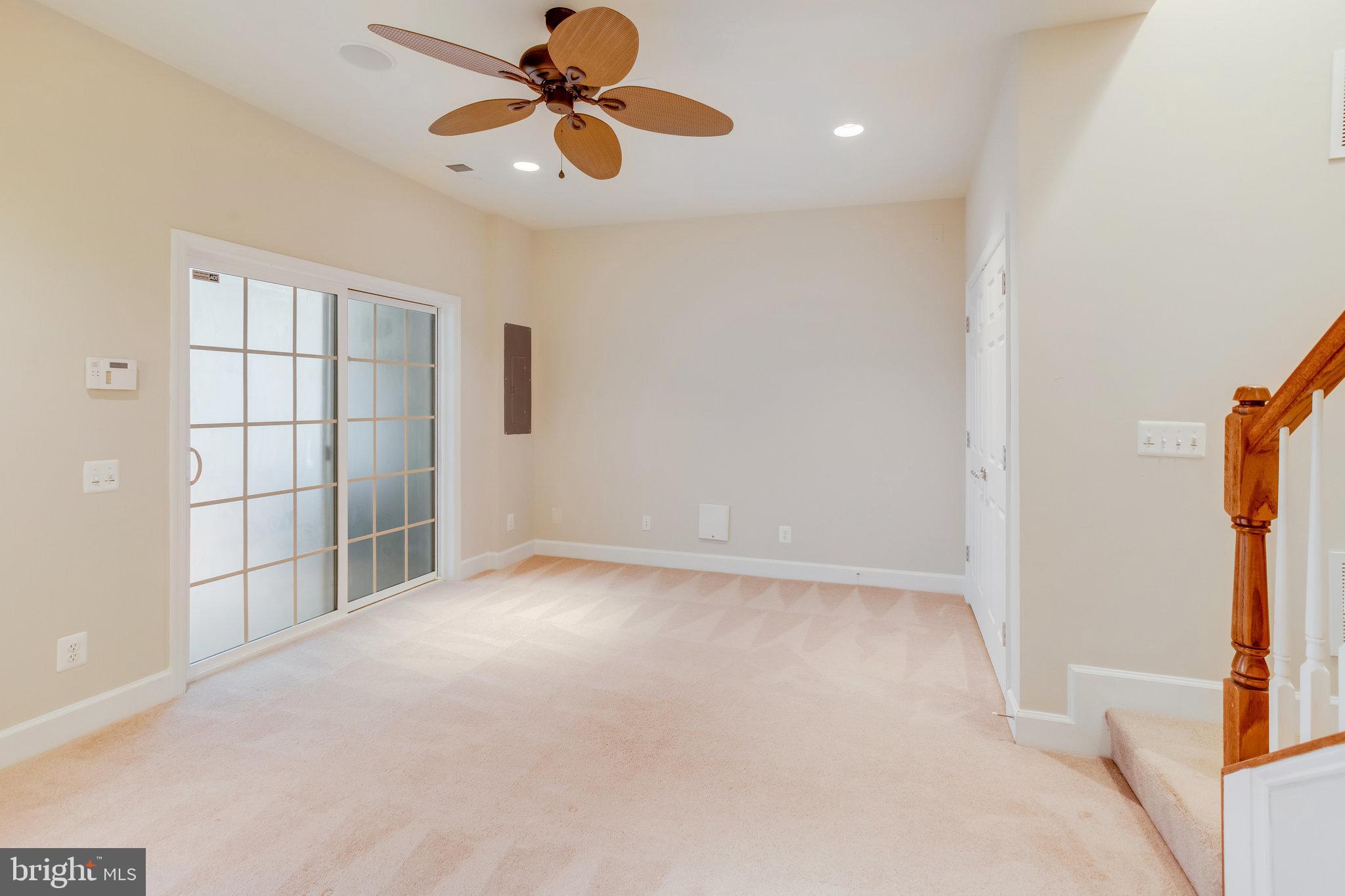 POTOMAC CLUB - Residential Lease