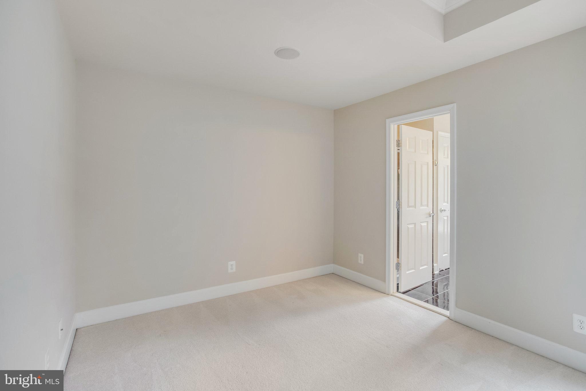 POTOMAC CLUB - Residential Lease