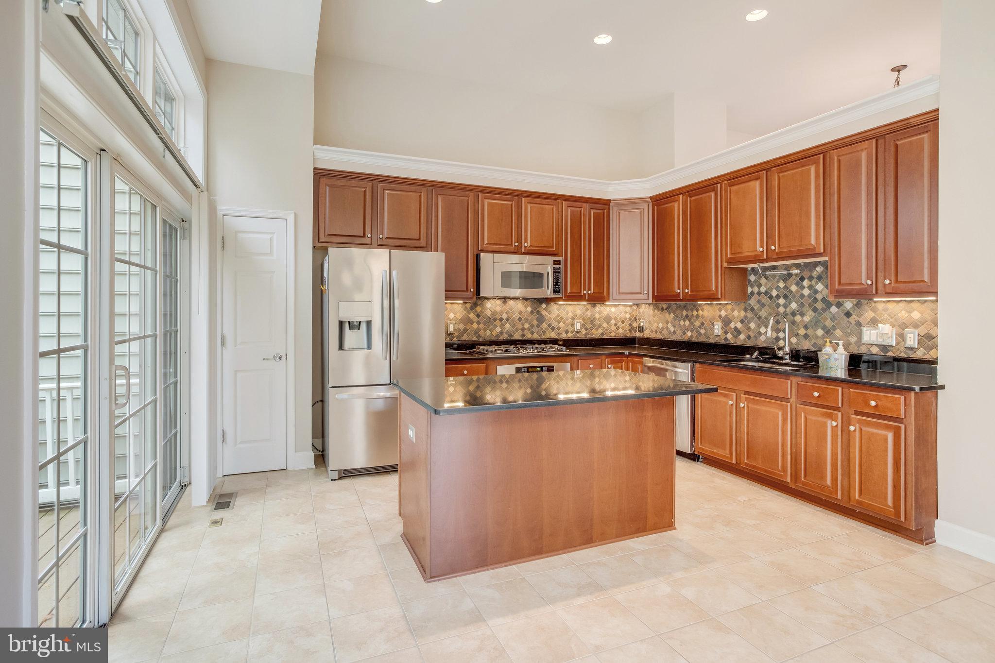 POTOMAC CLUB - Residential Lease