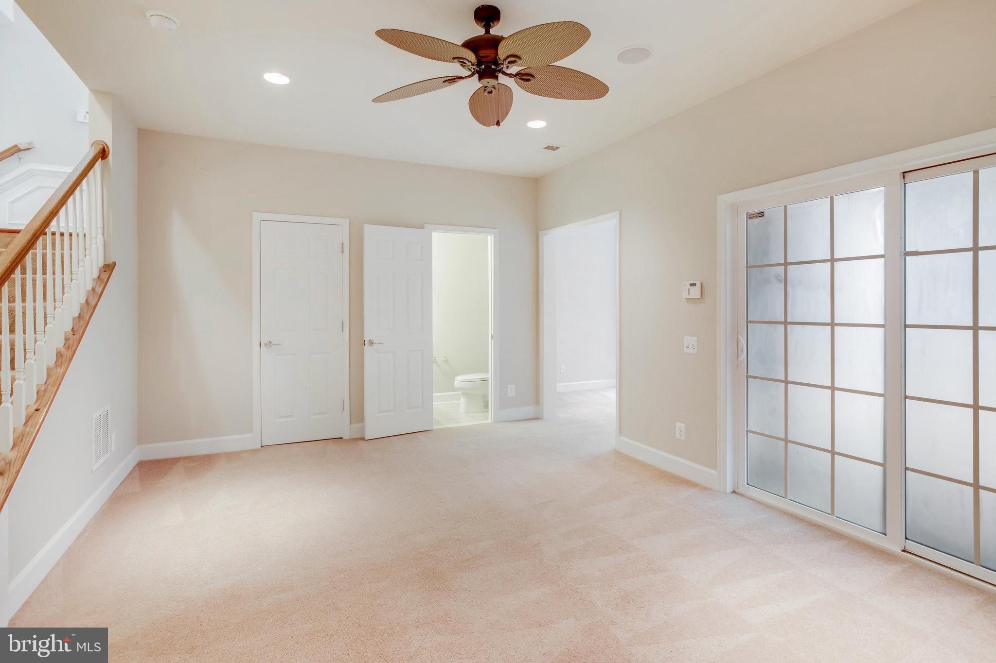 POTOMAC CLUB - Residential Lease