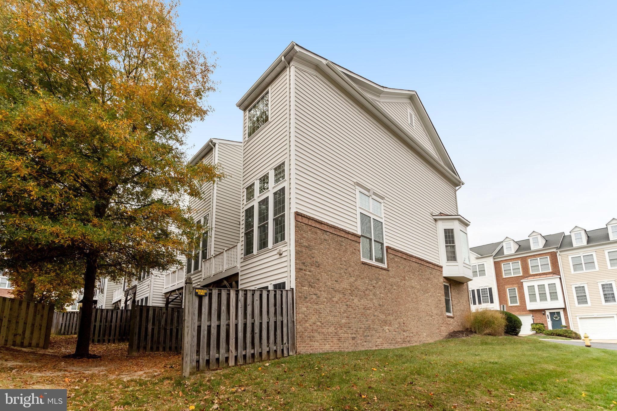 POTOMAC CLUB - Residential Lease