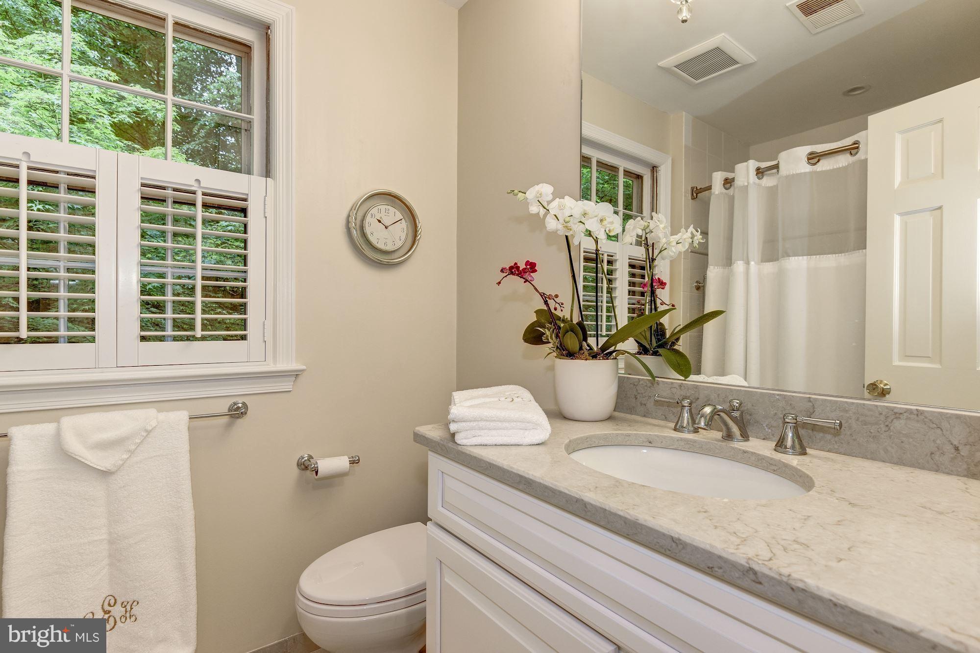 RIVER FALLS - Residential