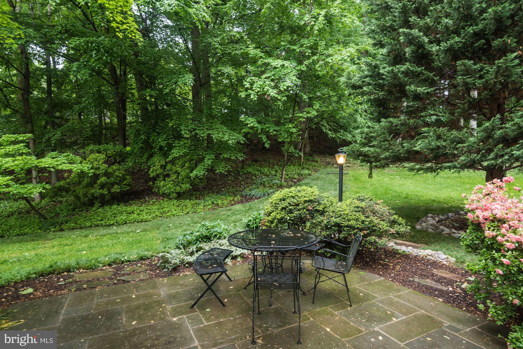 RIVER FALLS - Residential