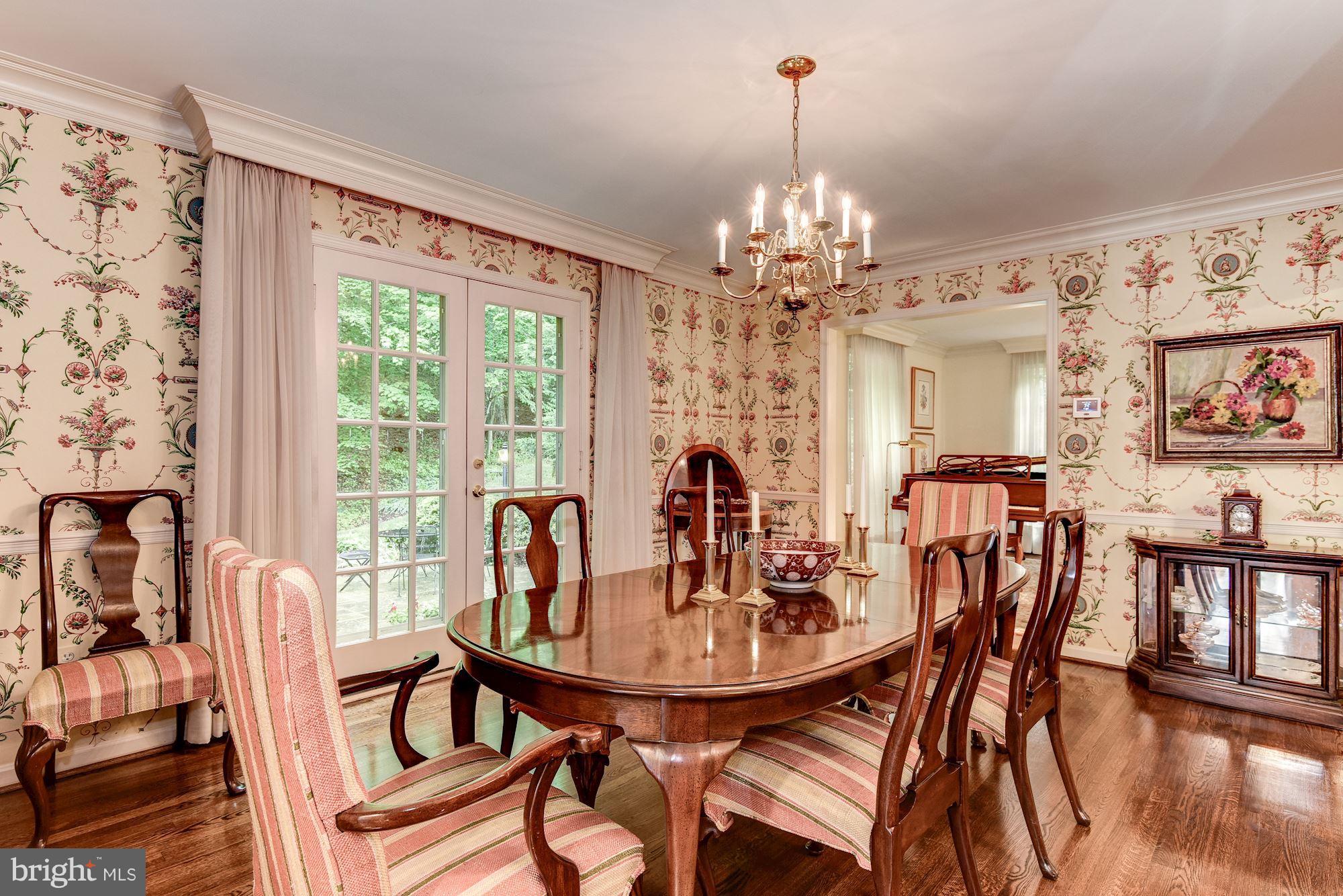 RIVER FALLS - Residential