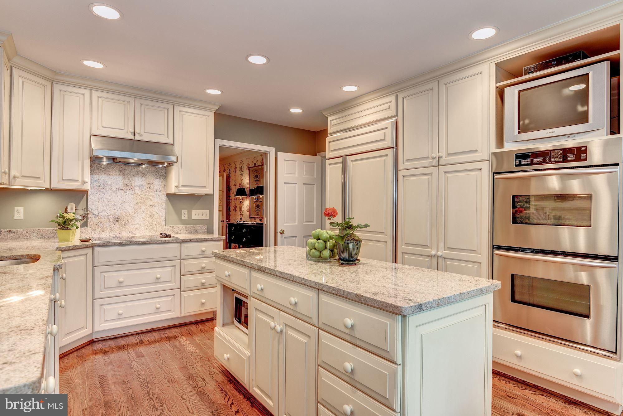 RIVER FALLS - Residential