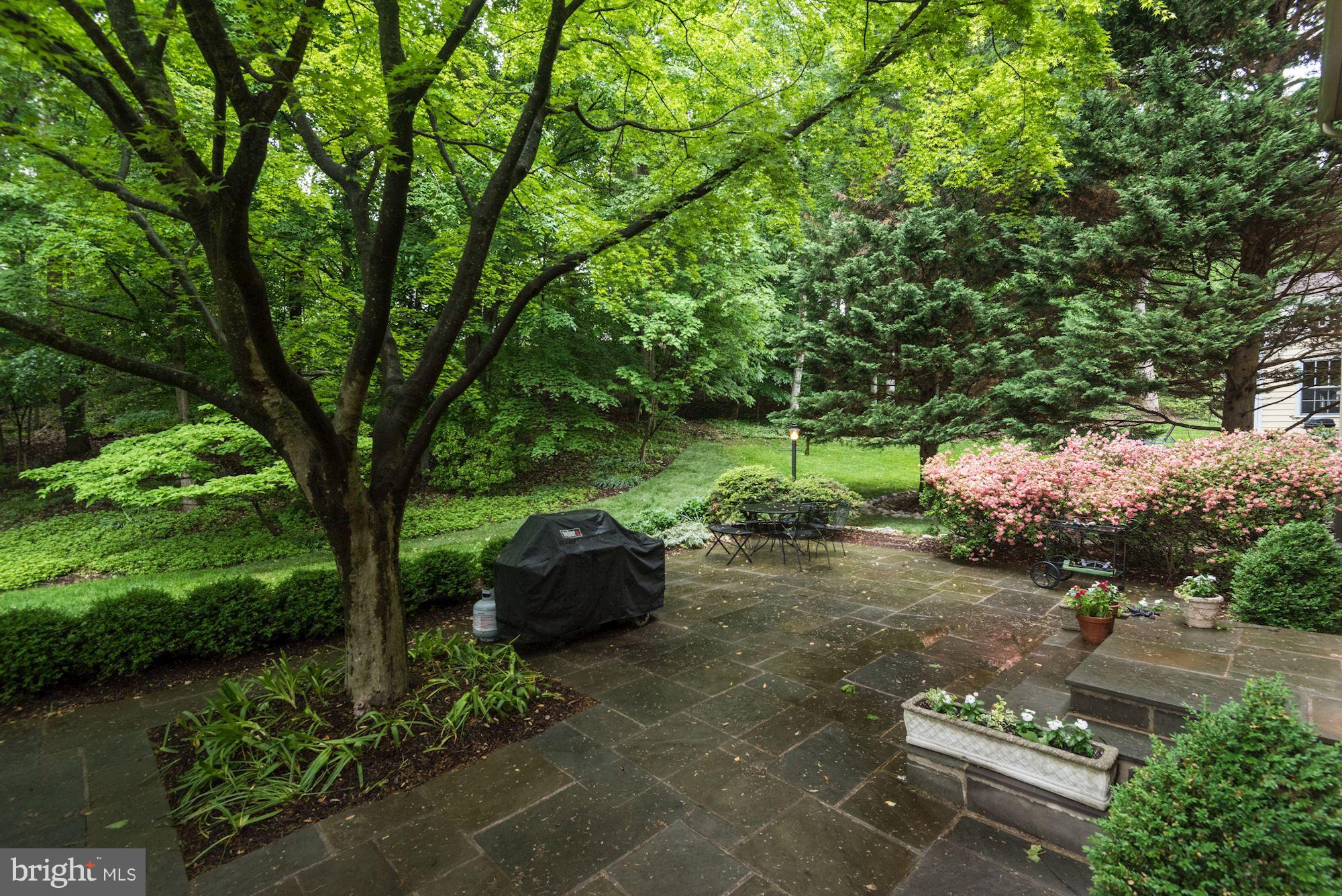 RIVER FALLS - Residential