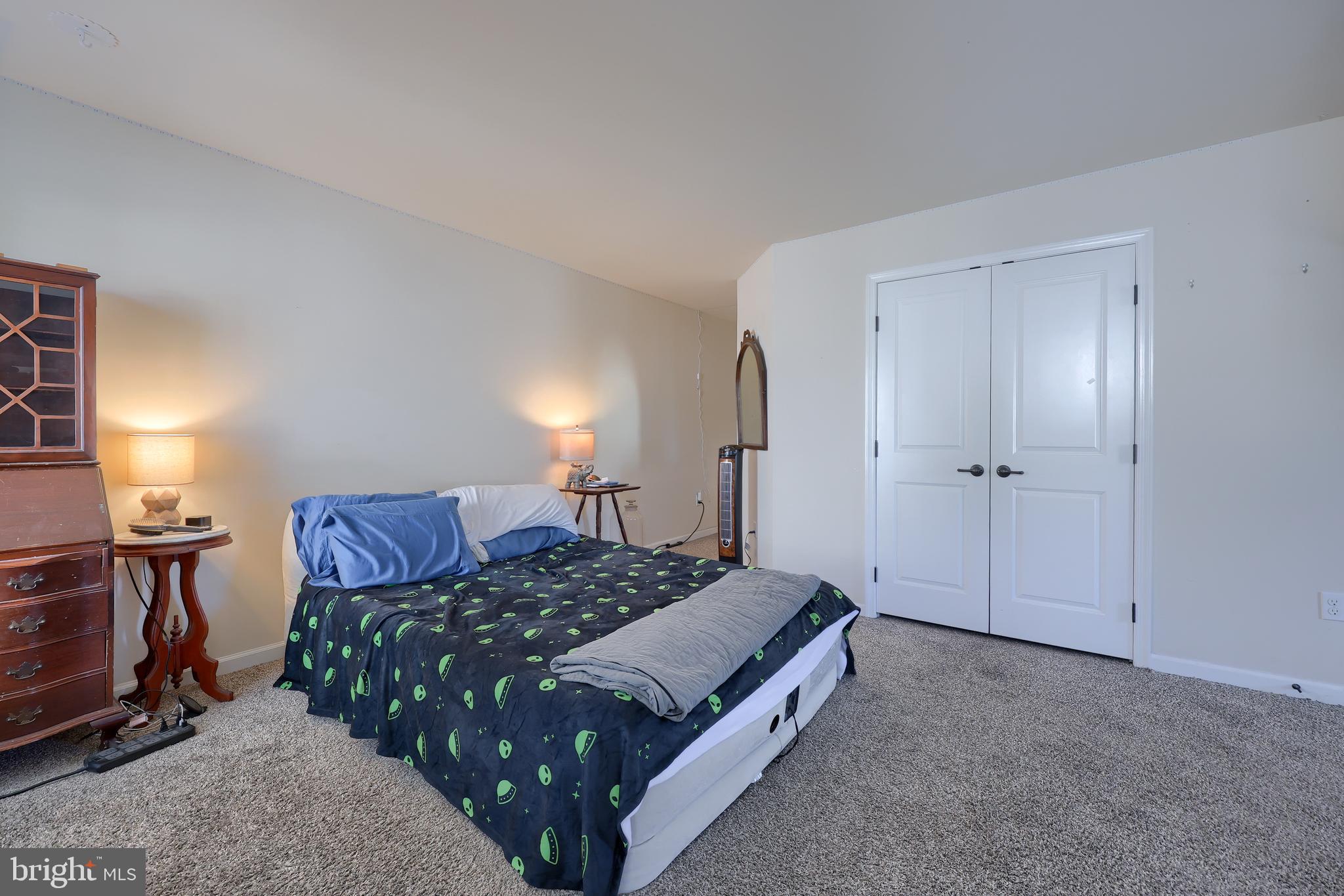 RUSSETT FARMS - Residential