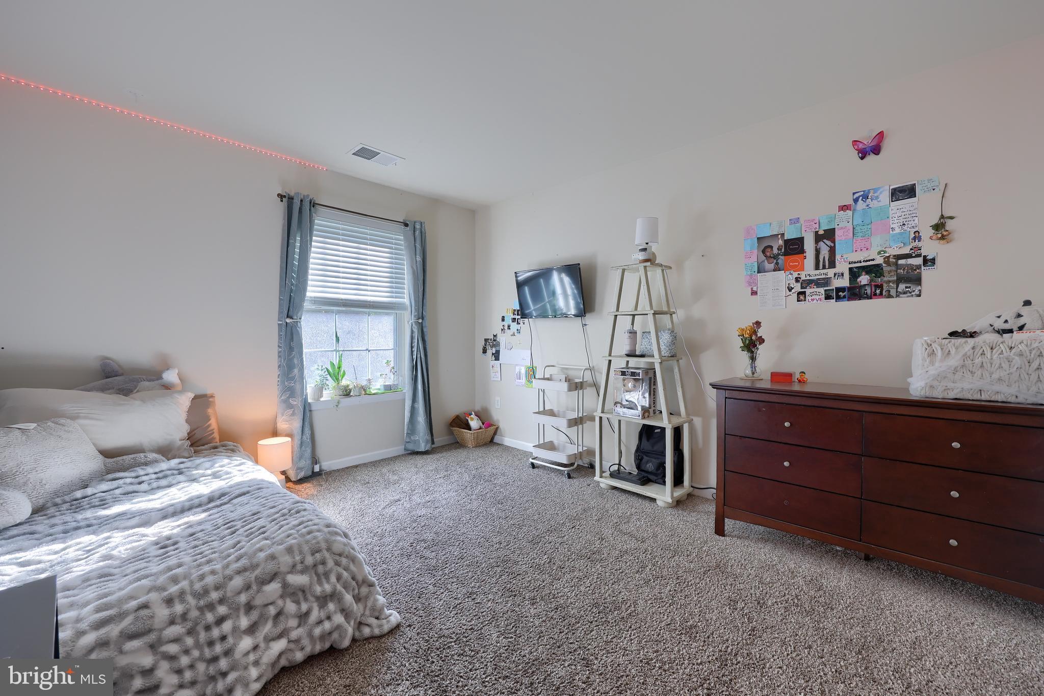 RUSSETT FARMS - Residential