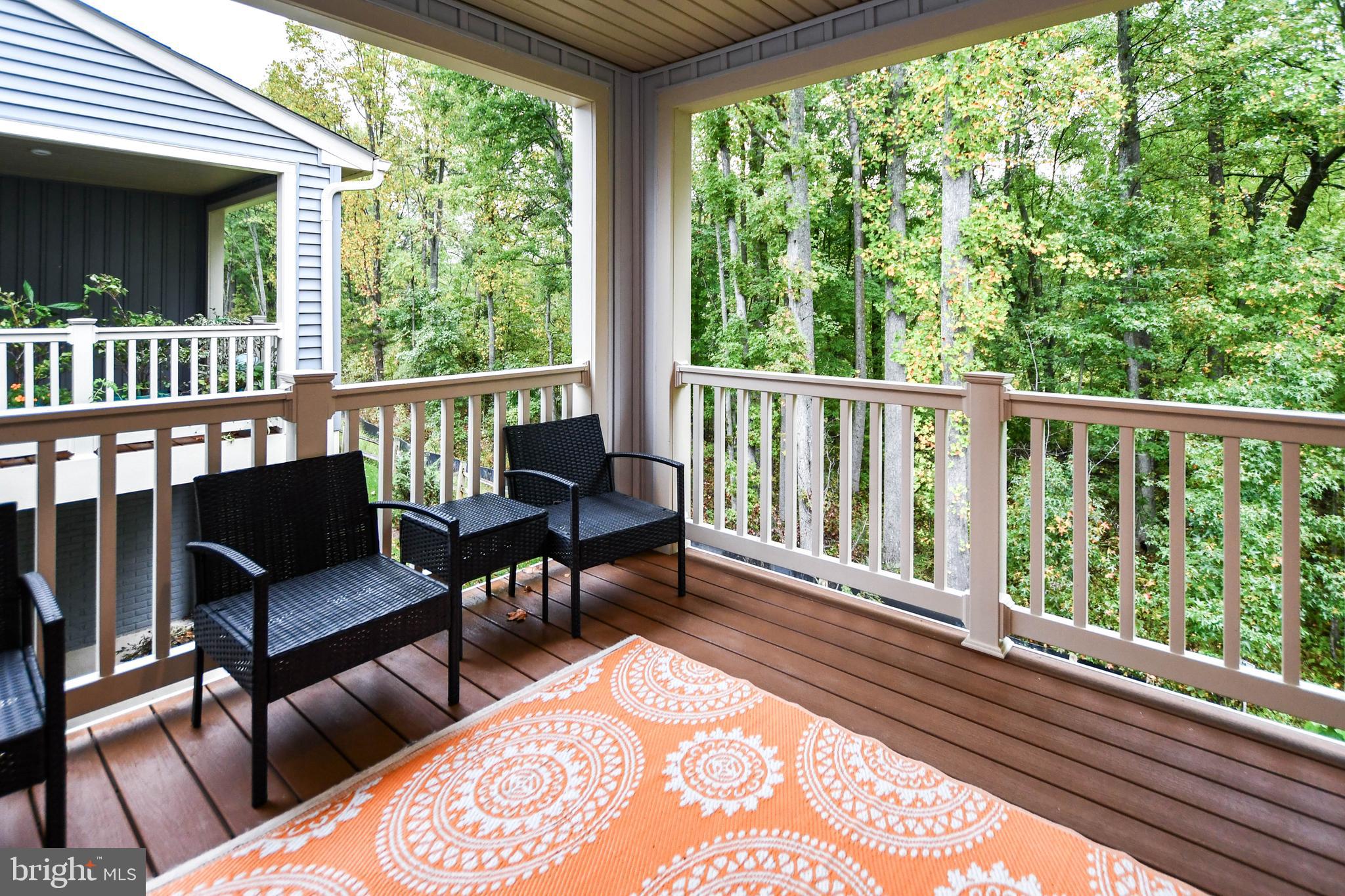 14365 LONGHOUSE LOOP