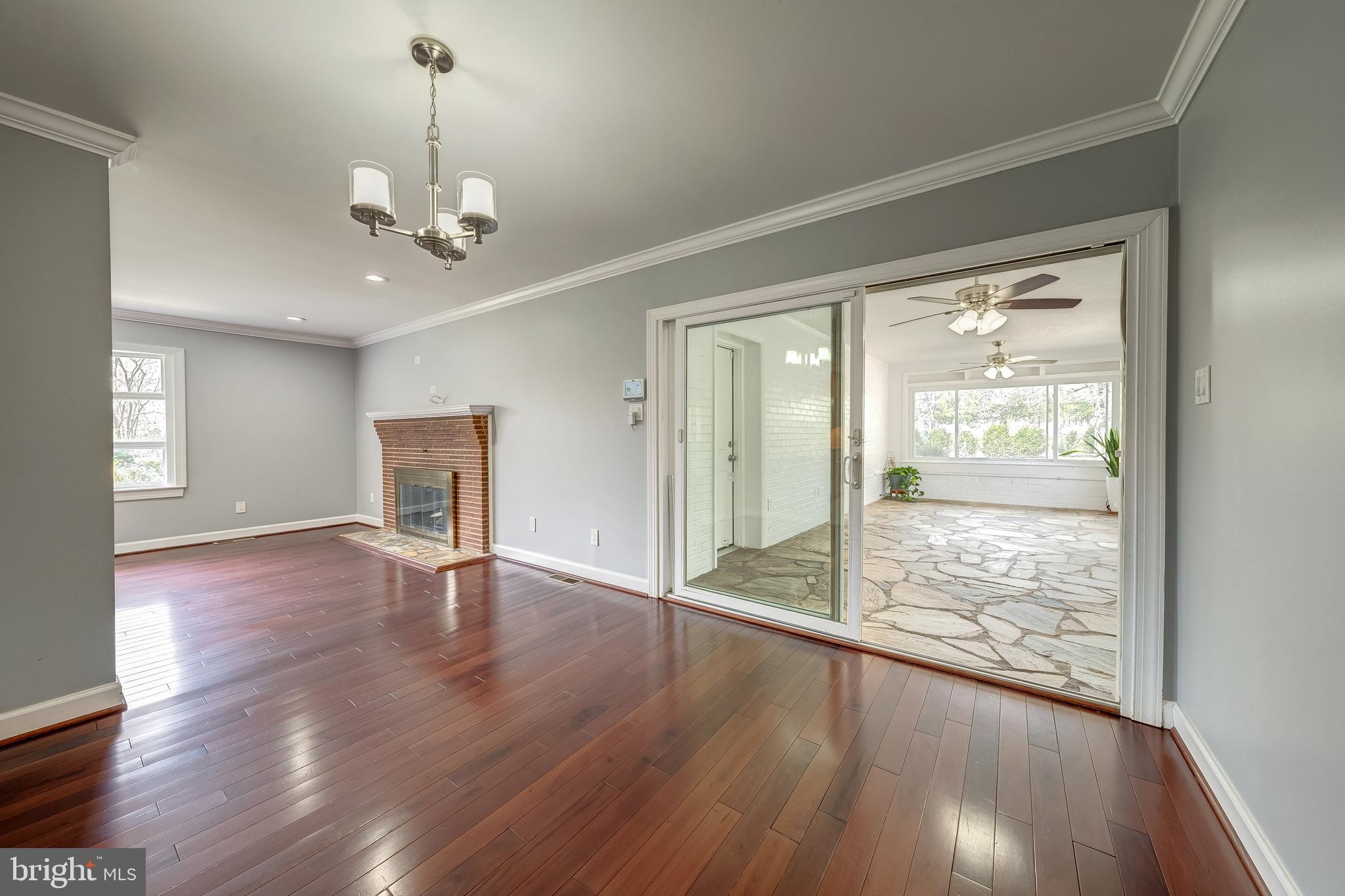 BULL RUN ESTATES - Residential