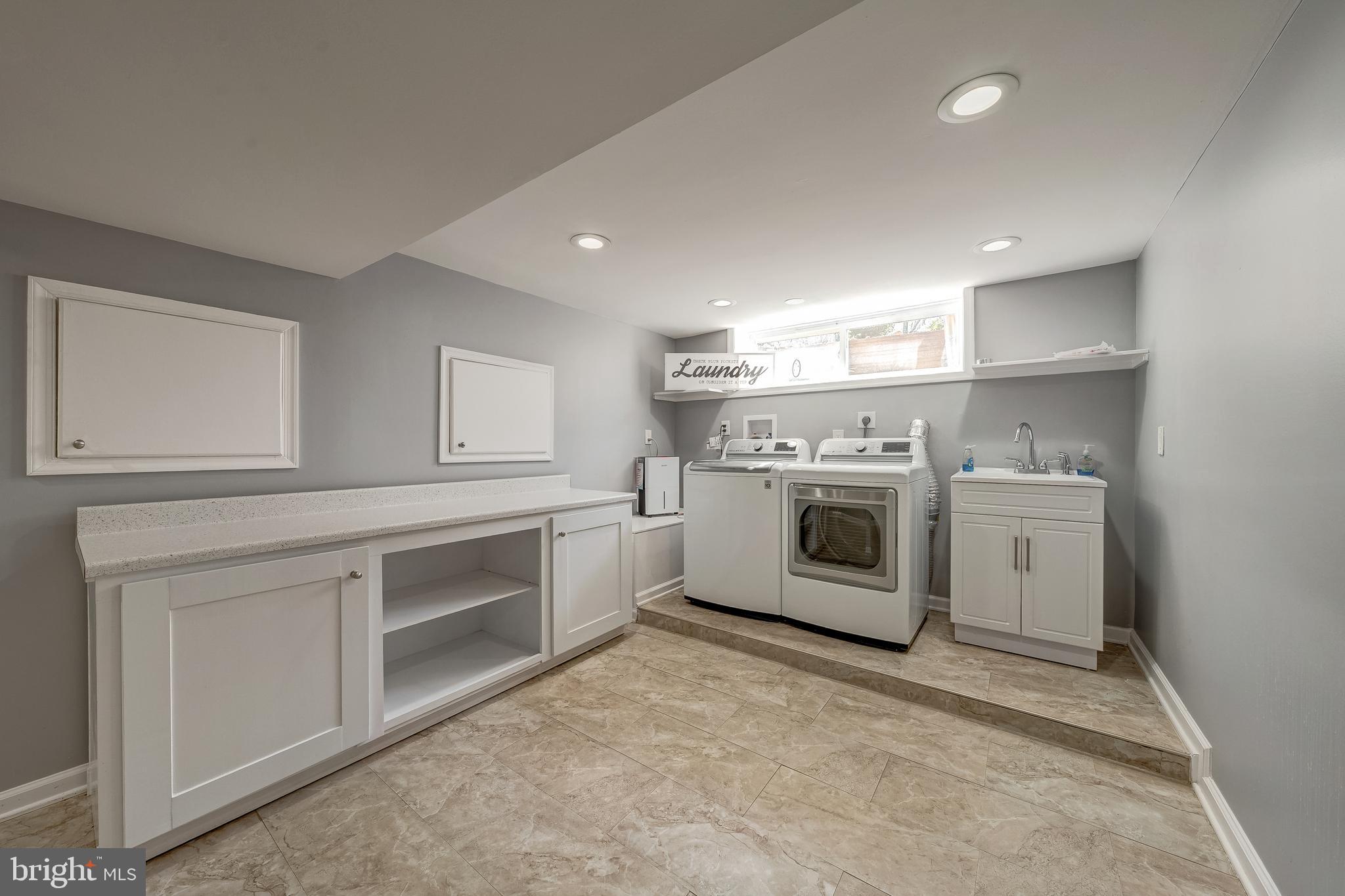 BULL RUN ESTATES - Residential