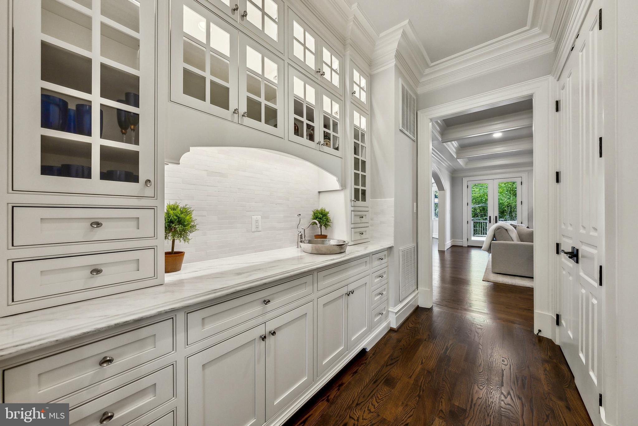 WOODSIDE ESTATES - Residential