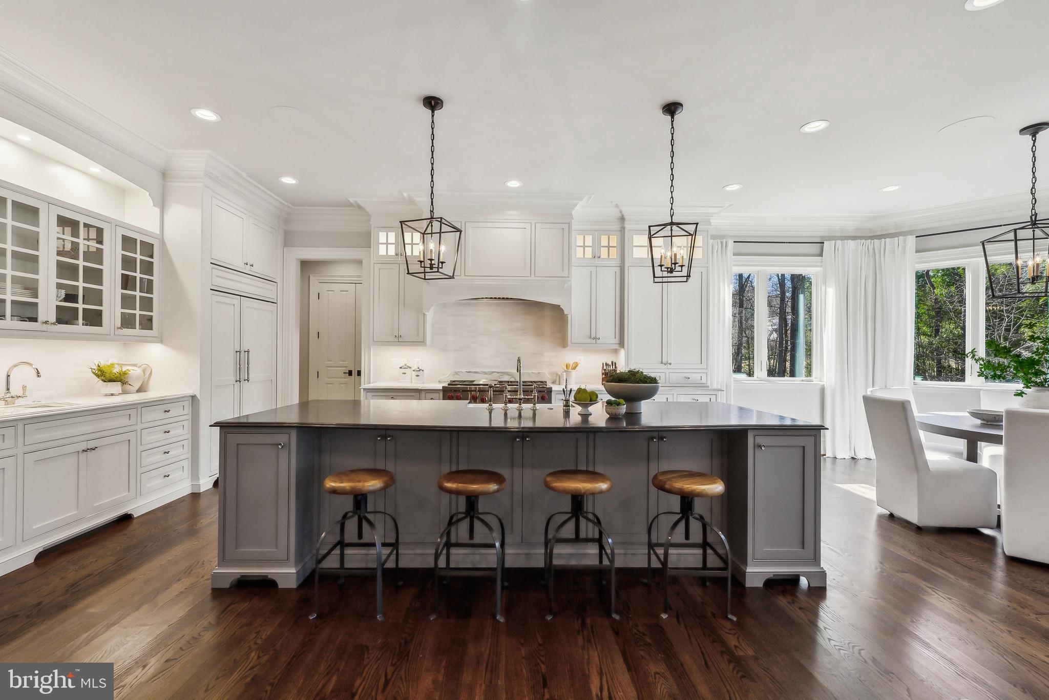 WOODSIDE ESTATES - Residential