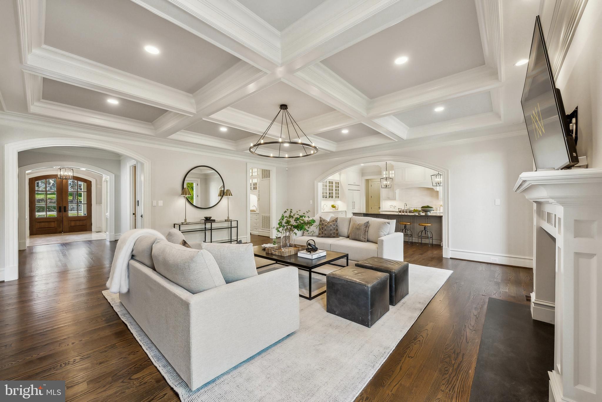 WOODSIDE ESTATES - Residential