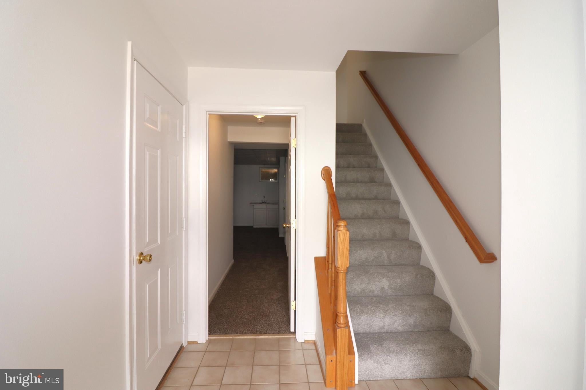 52 QUARTERPOLE COURT
