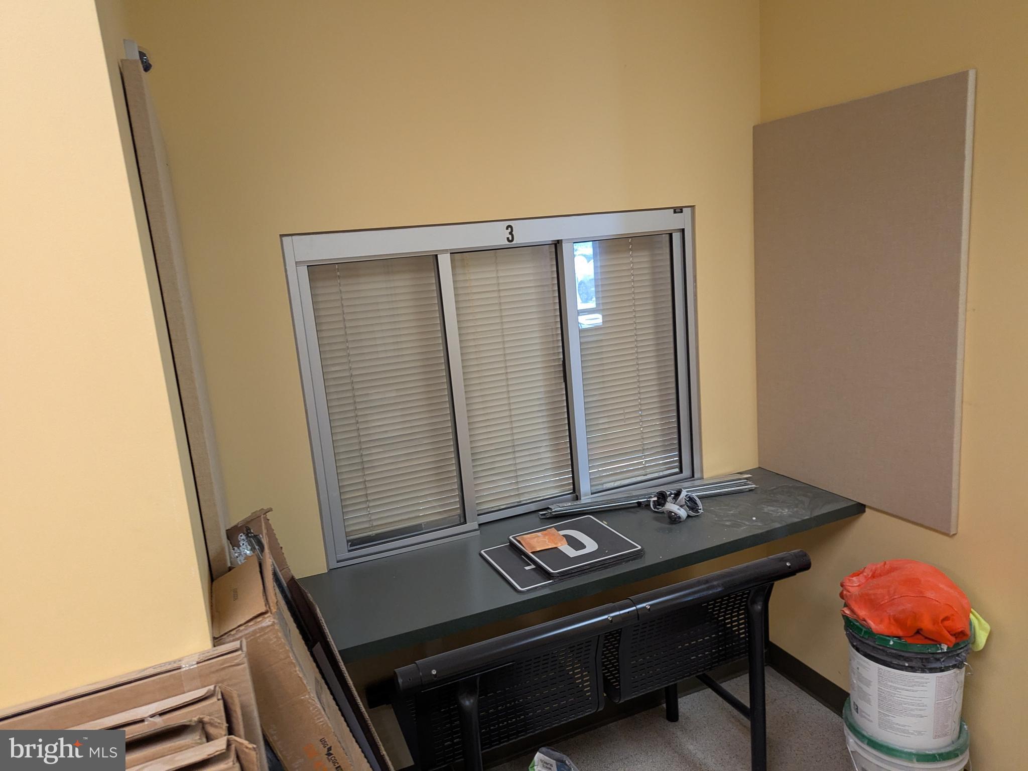 MERIDIAN POINTE - Commercial Lease