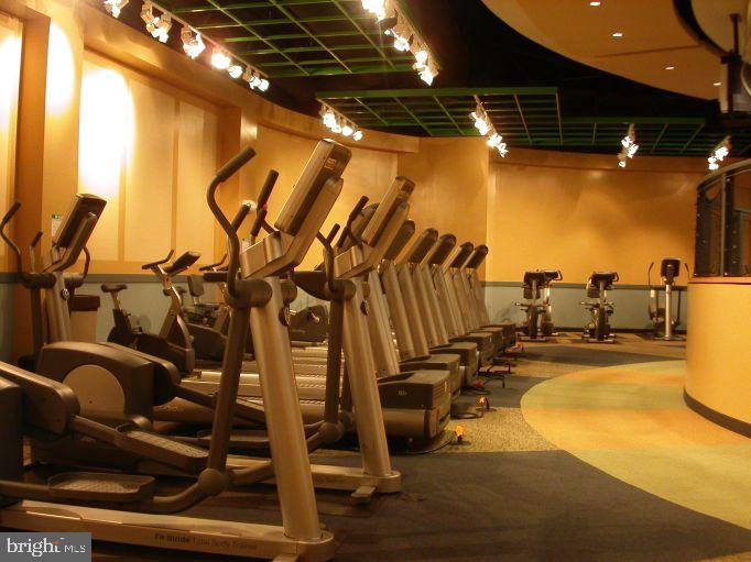 RIVER PLACE NORTH - Residential Lease