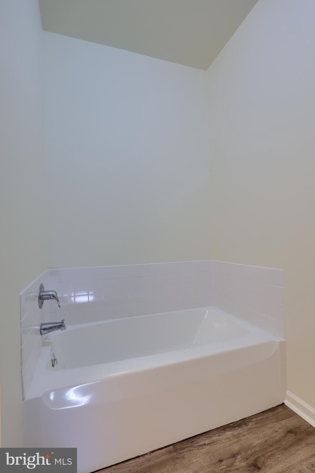 MEADOWVIEW VILLAGE - Residential