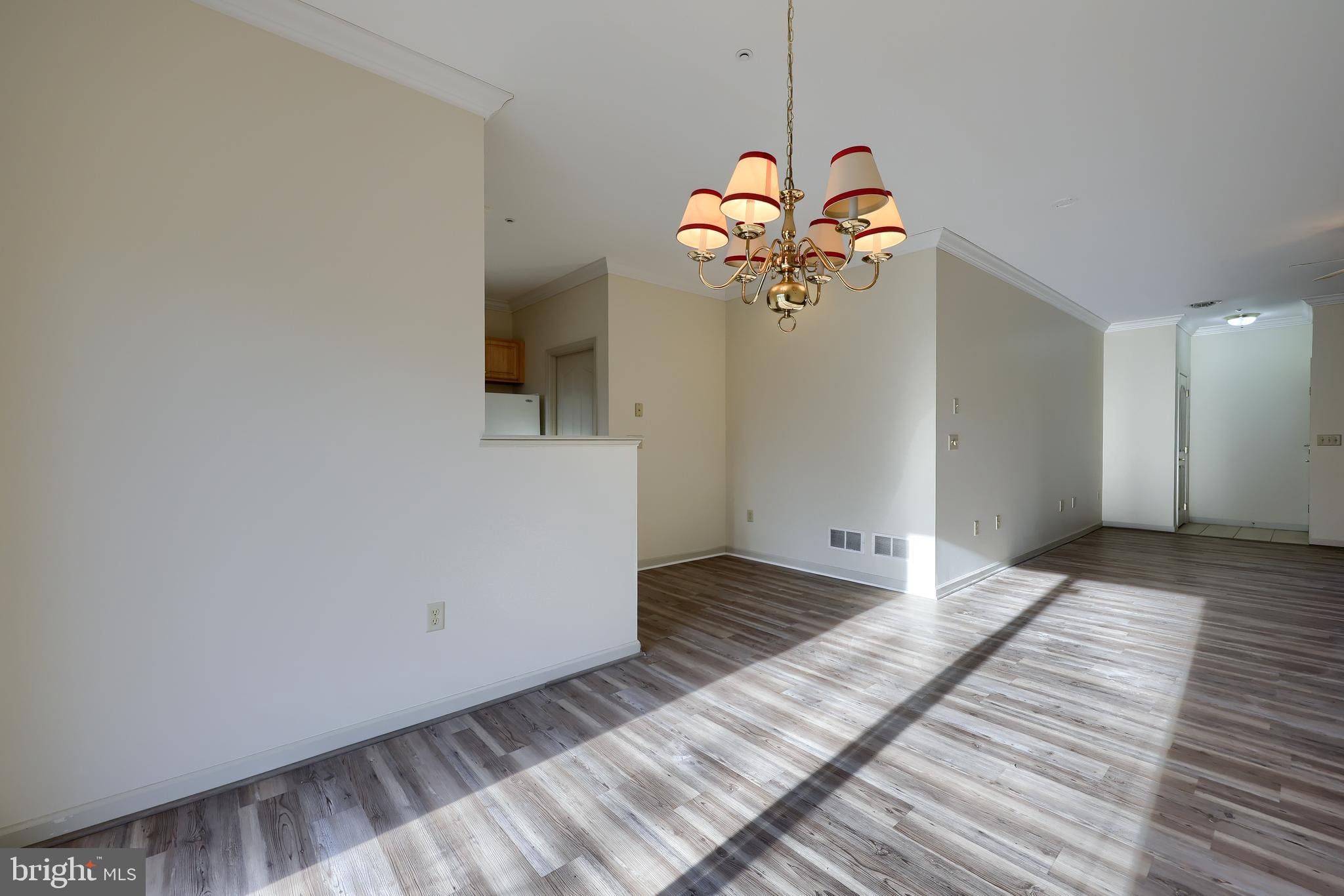 MEADOWVIEW VILLAGE - Residential