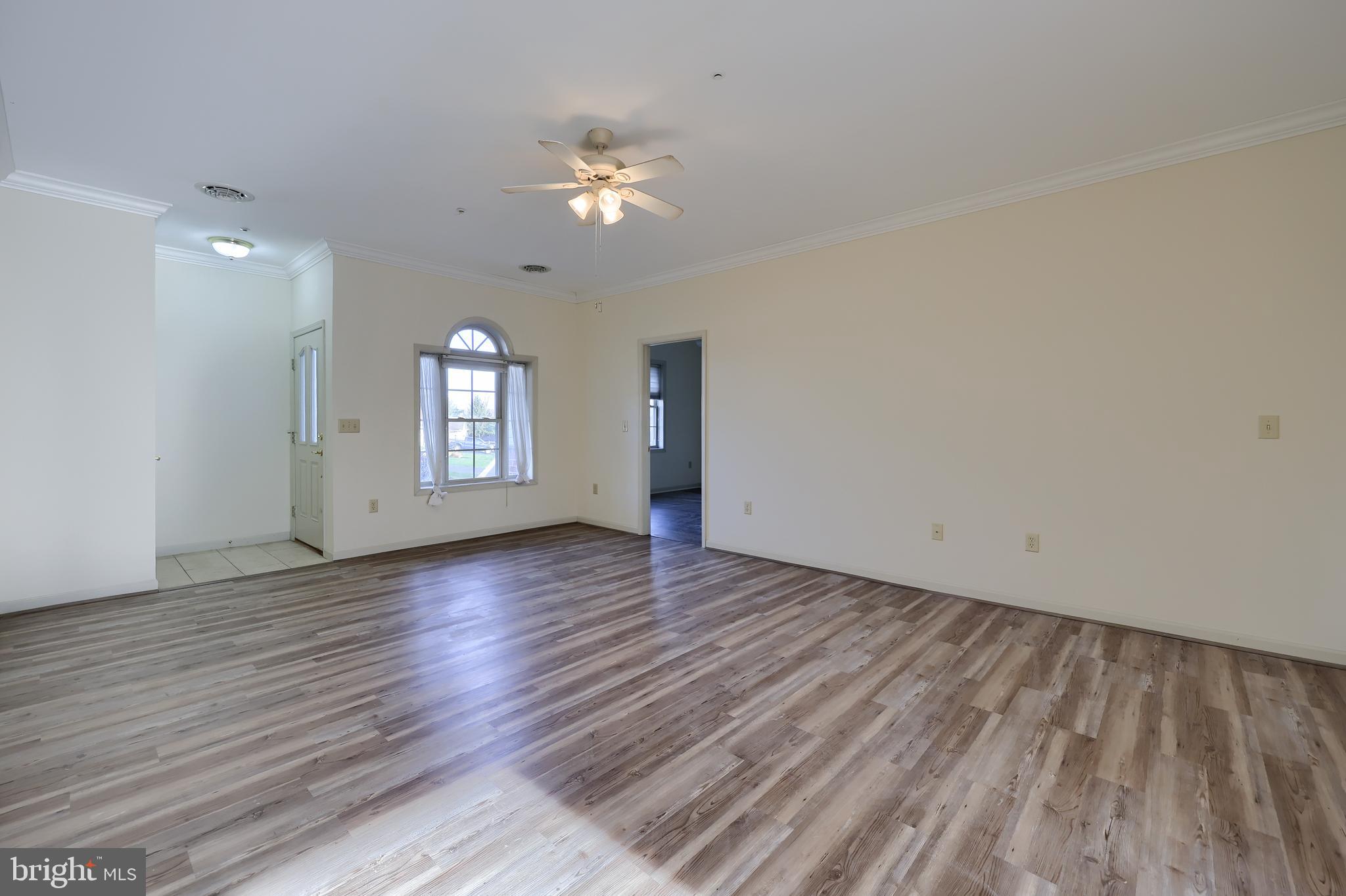 MEADOWVIEW VILLAGE - Residential