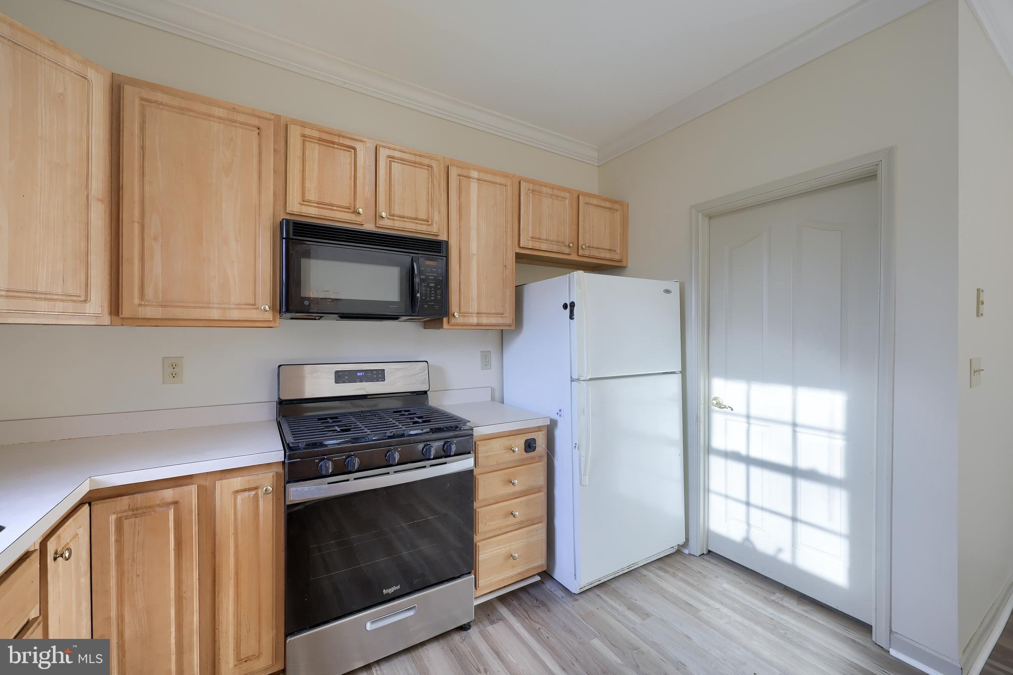 MEADOWVIEW VILLAGE - Residential