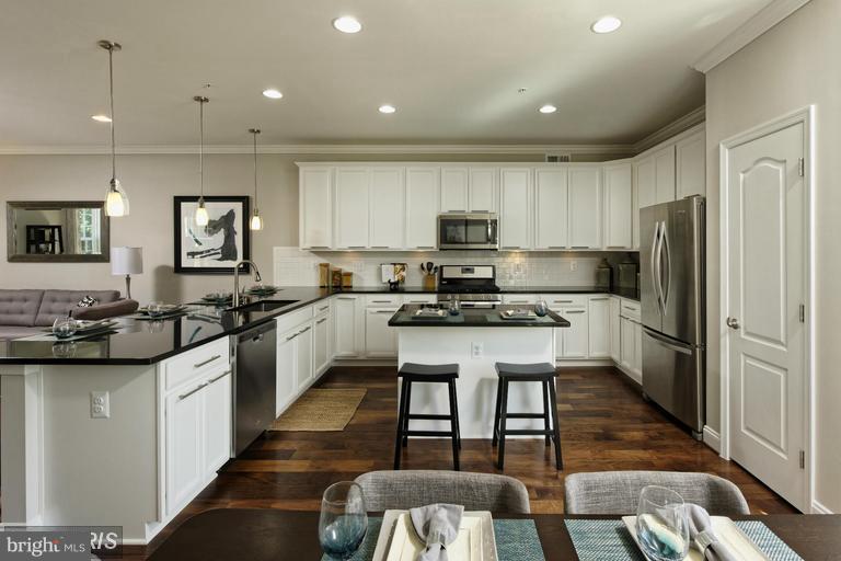 MORRIS PLACE - Residential Lease