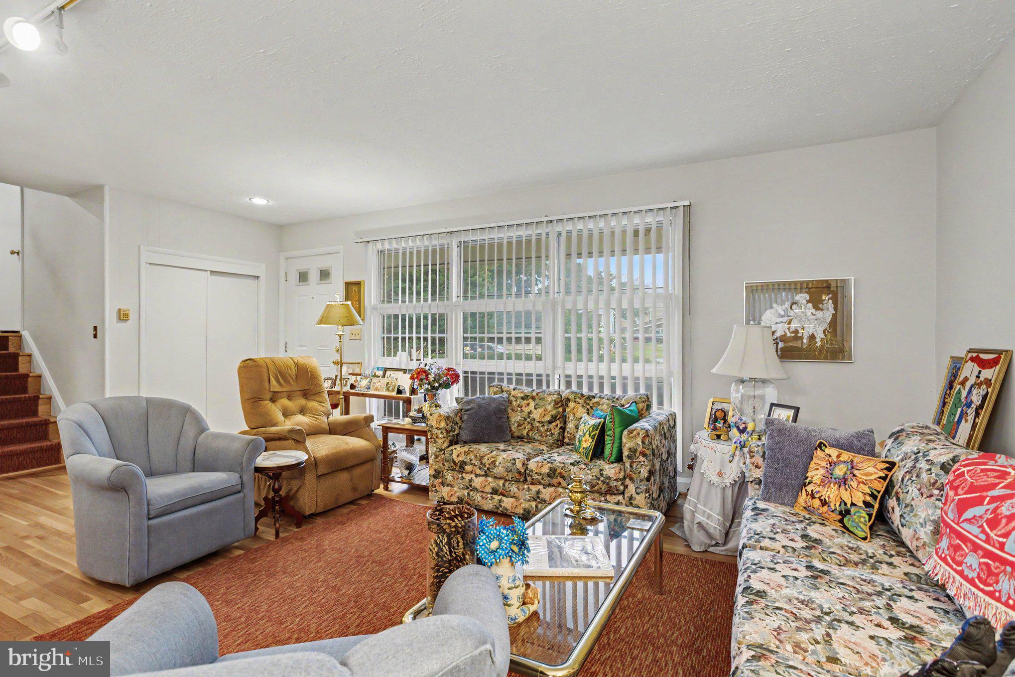 6812 NAVAJO DRIVE