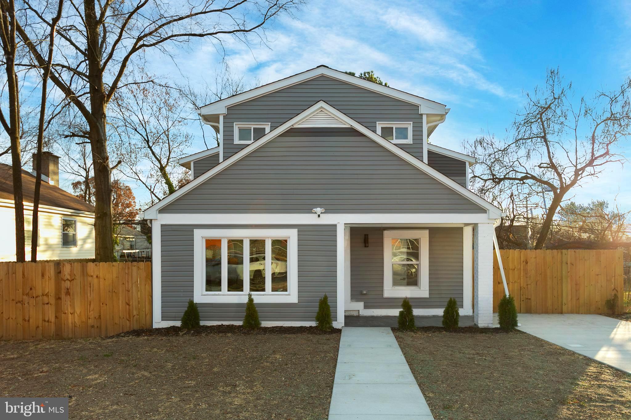 1009 VERONICA AVENUE