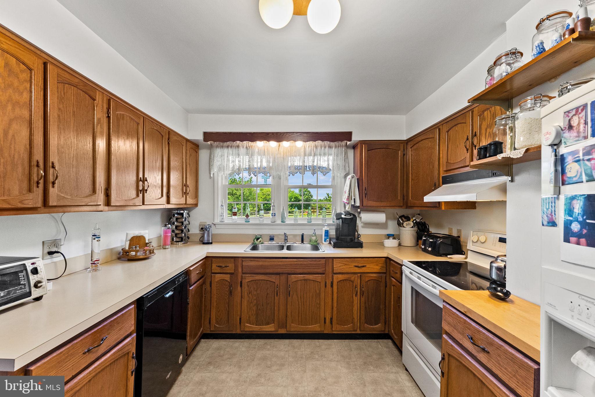 18030 Bel Pre Rd, Culpeper, VA, 22701, USA, 3 Bedrooms Bedrooms, ,2 BathroomsBathrooms,Residential,Active,18030 Bel Pre Rd,VACU2014104