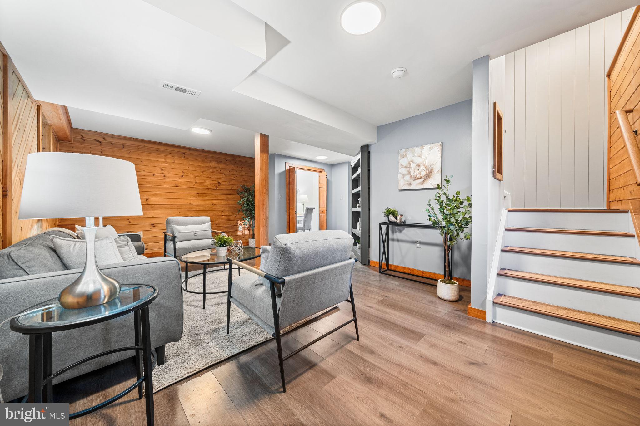 WATERFALL VILLAGE - Residential