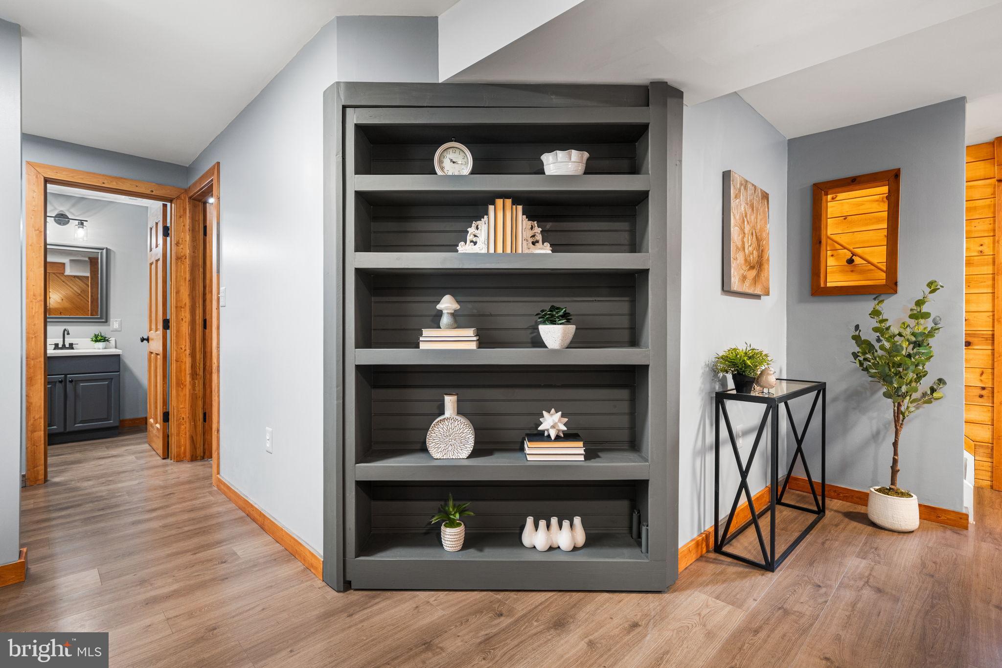 WATERFALL VILLAGE - Residential