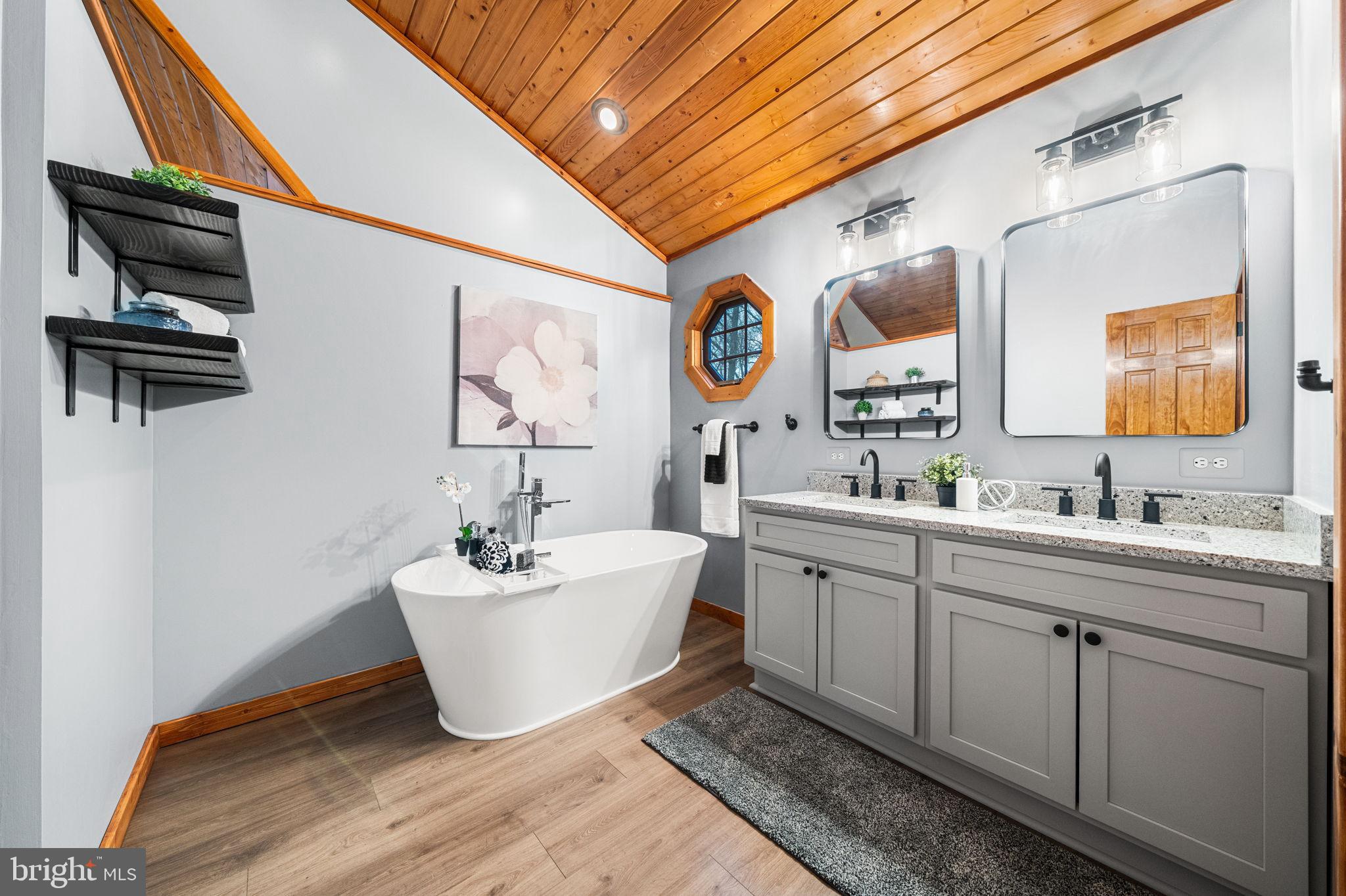 WATERFALL VILLAGE - Residential