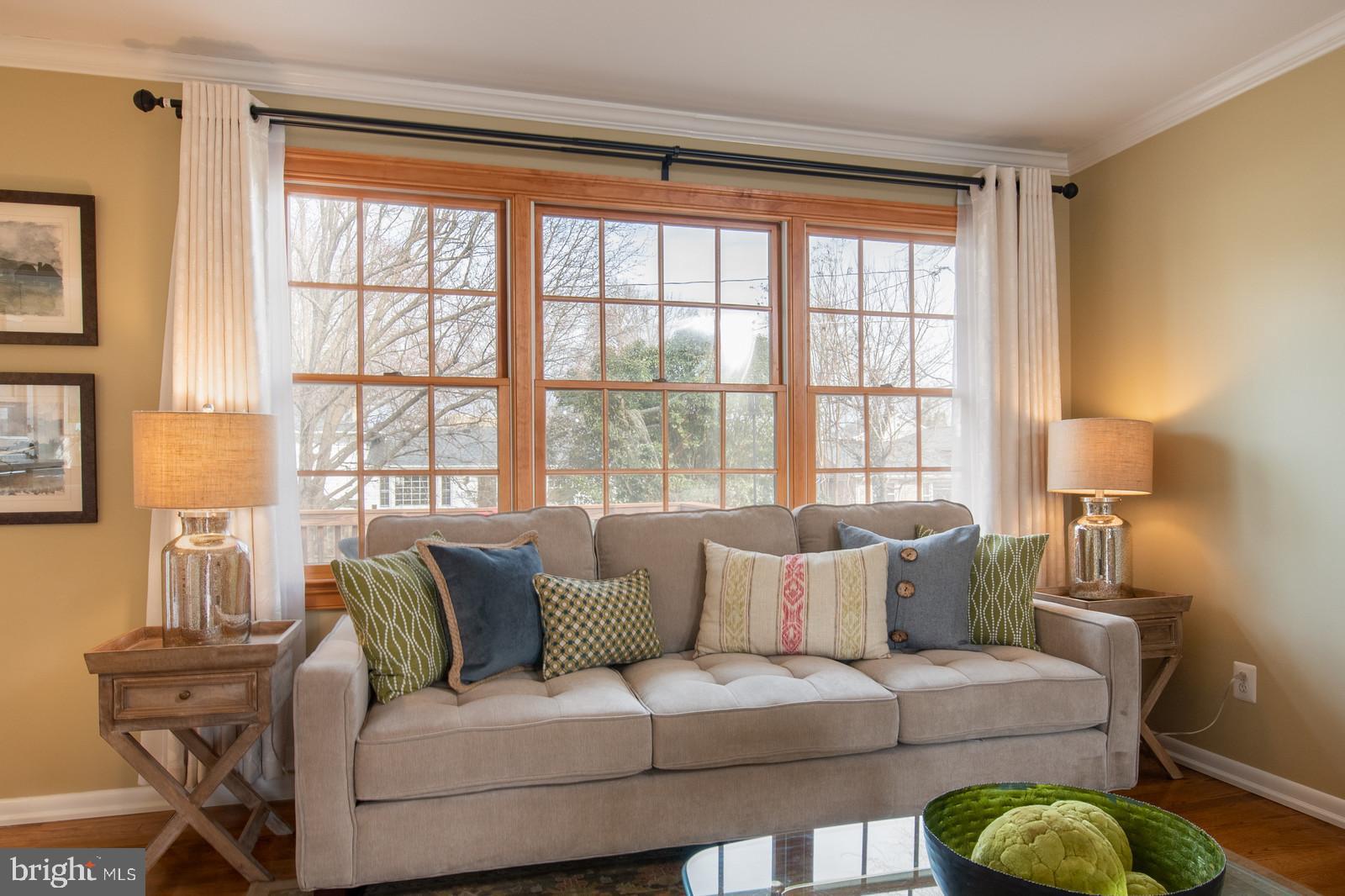 WILLIAMSBURG MANOR NORTH - Residential