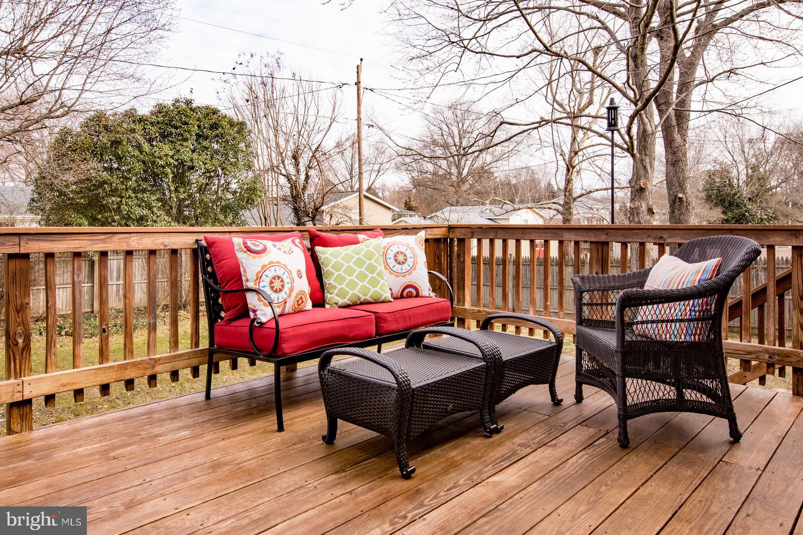 WILLIAMSBURG MANOR NORTH - Residential