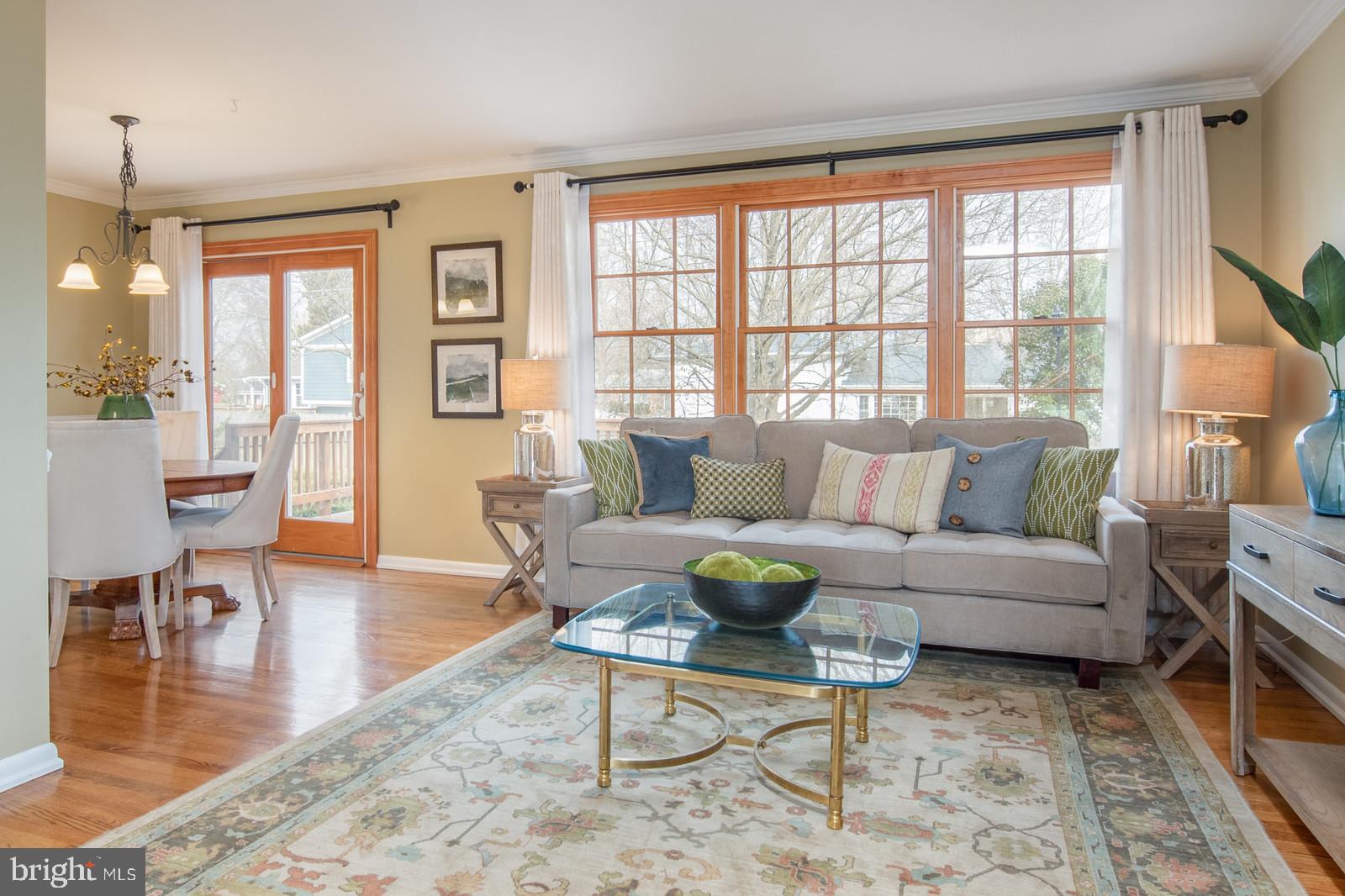 WILLIAMSBURG MANOR NORTH - Residential