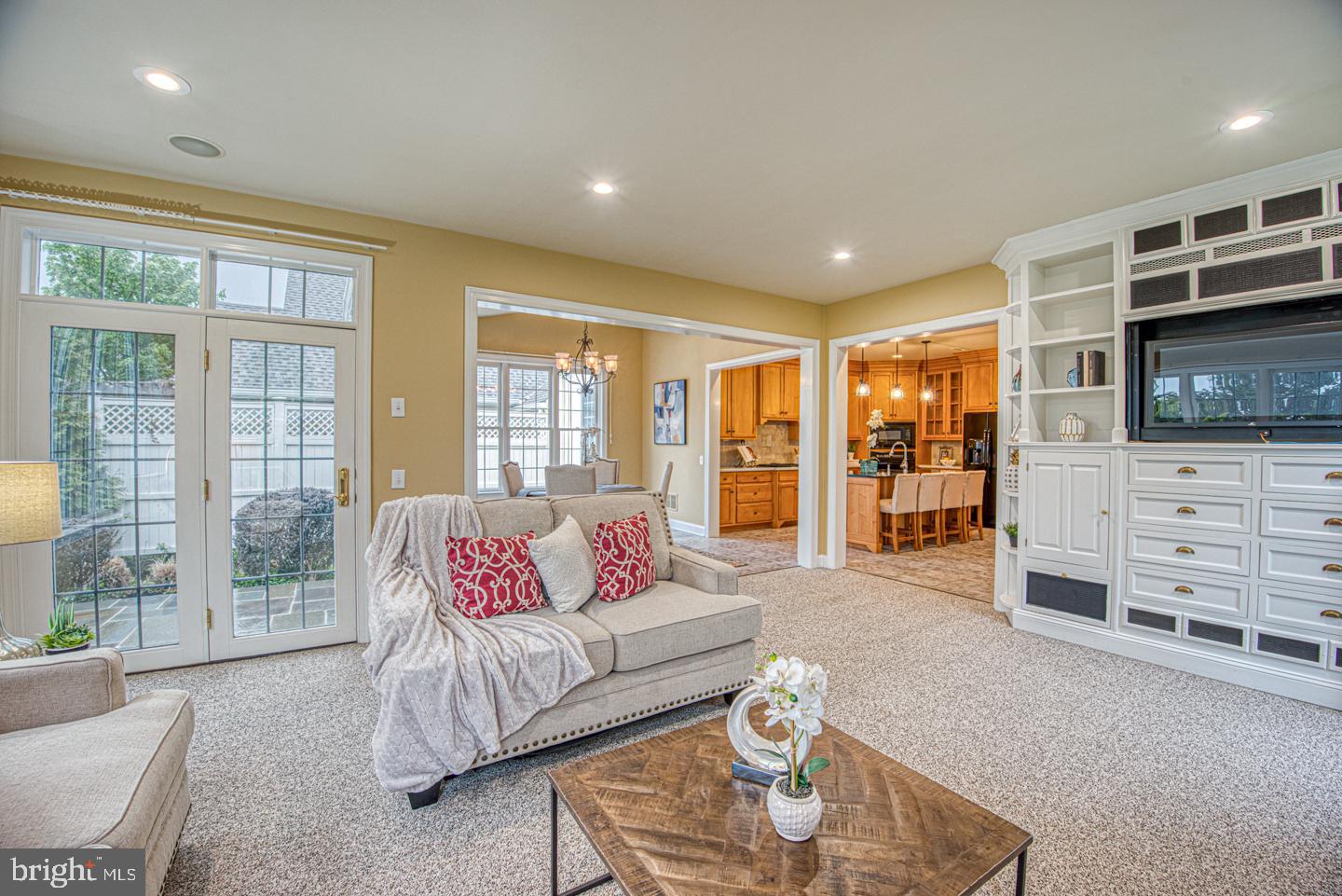 APPLEBROOK - Residential